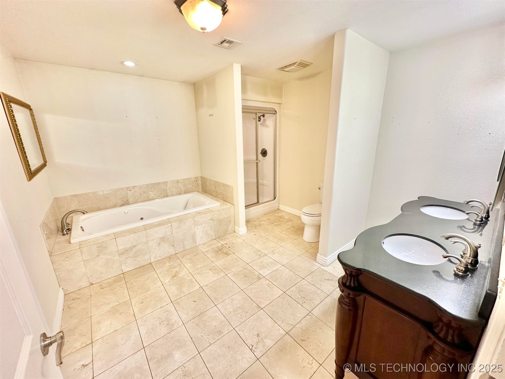 1401 Country Ridge Drive Property Photo 15