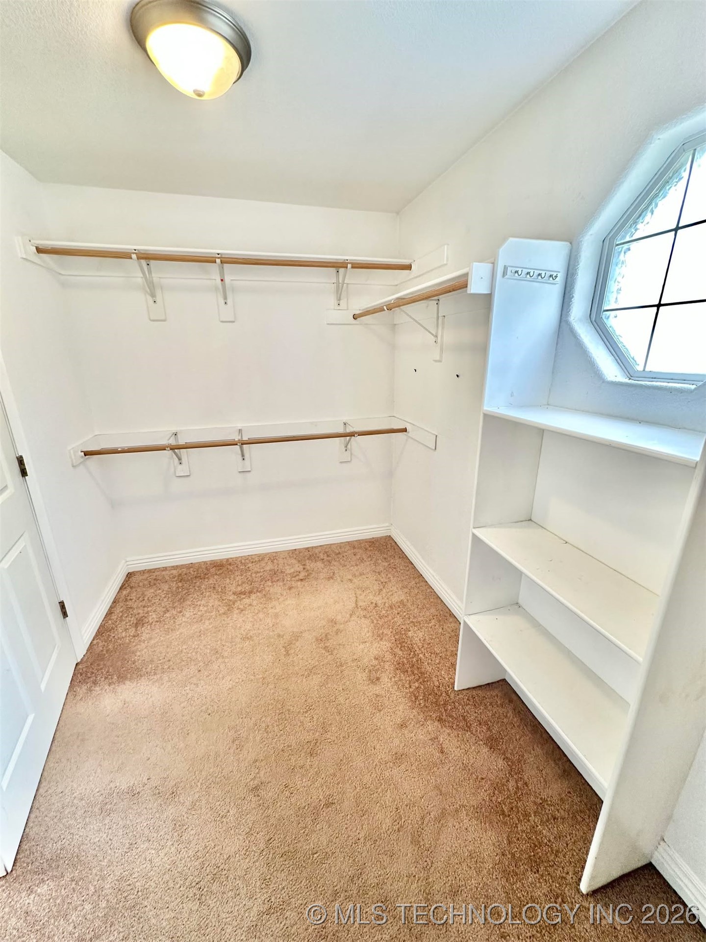 1401 Country Ridge Drive Property Photo 18