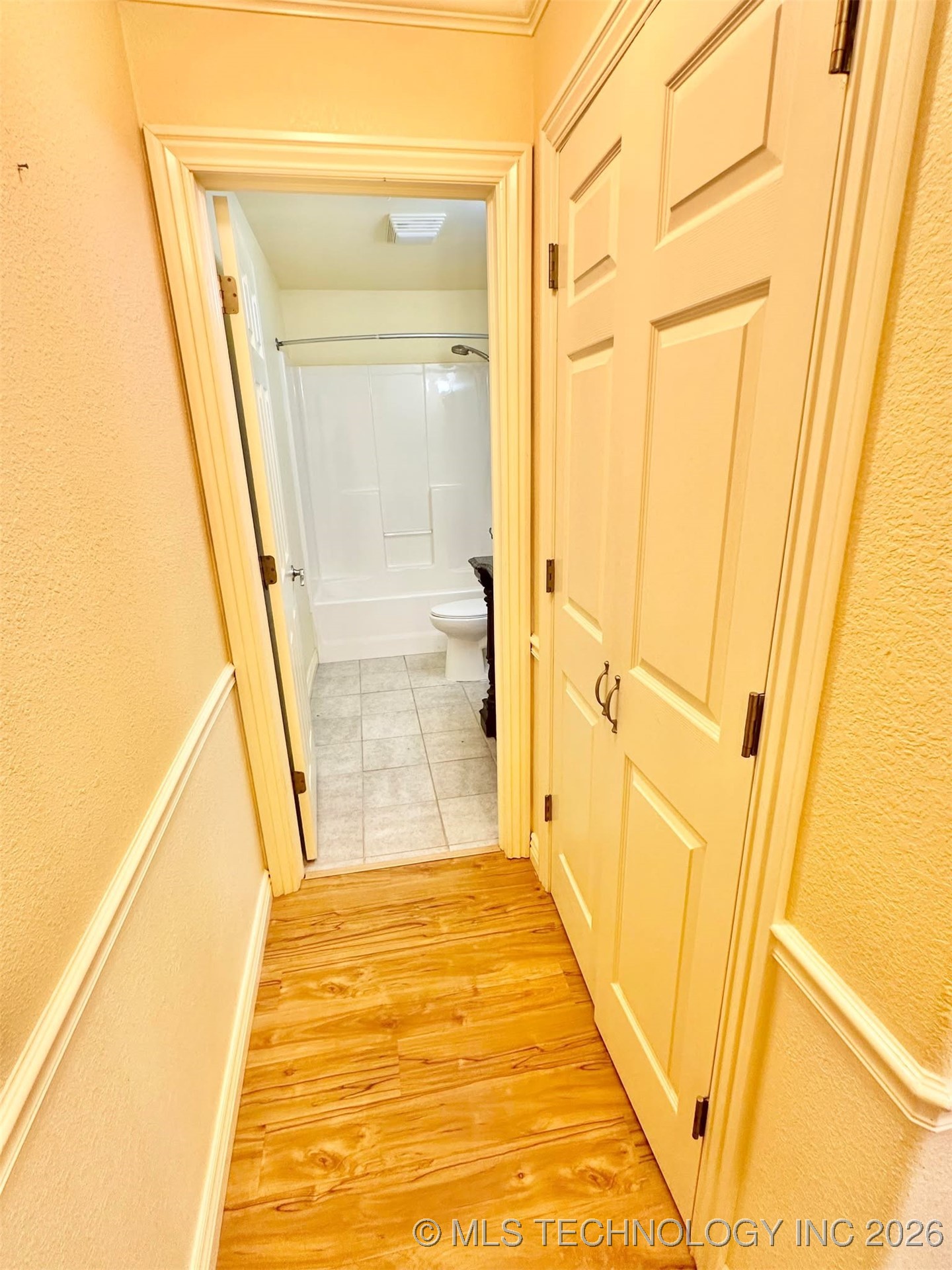 1401 Country Ridge Drive Property Photo 22