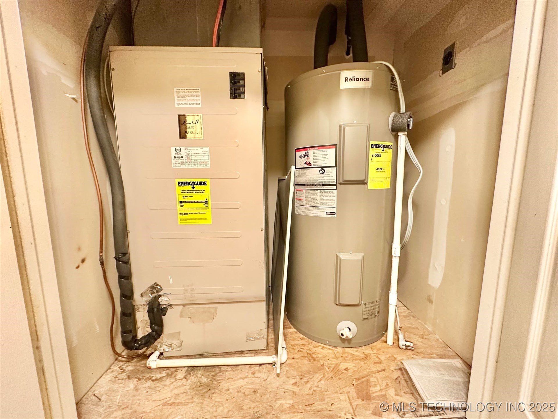 1401 Country Ridge Drive Property Photo 27