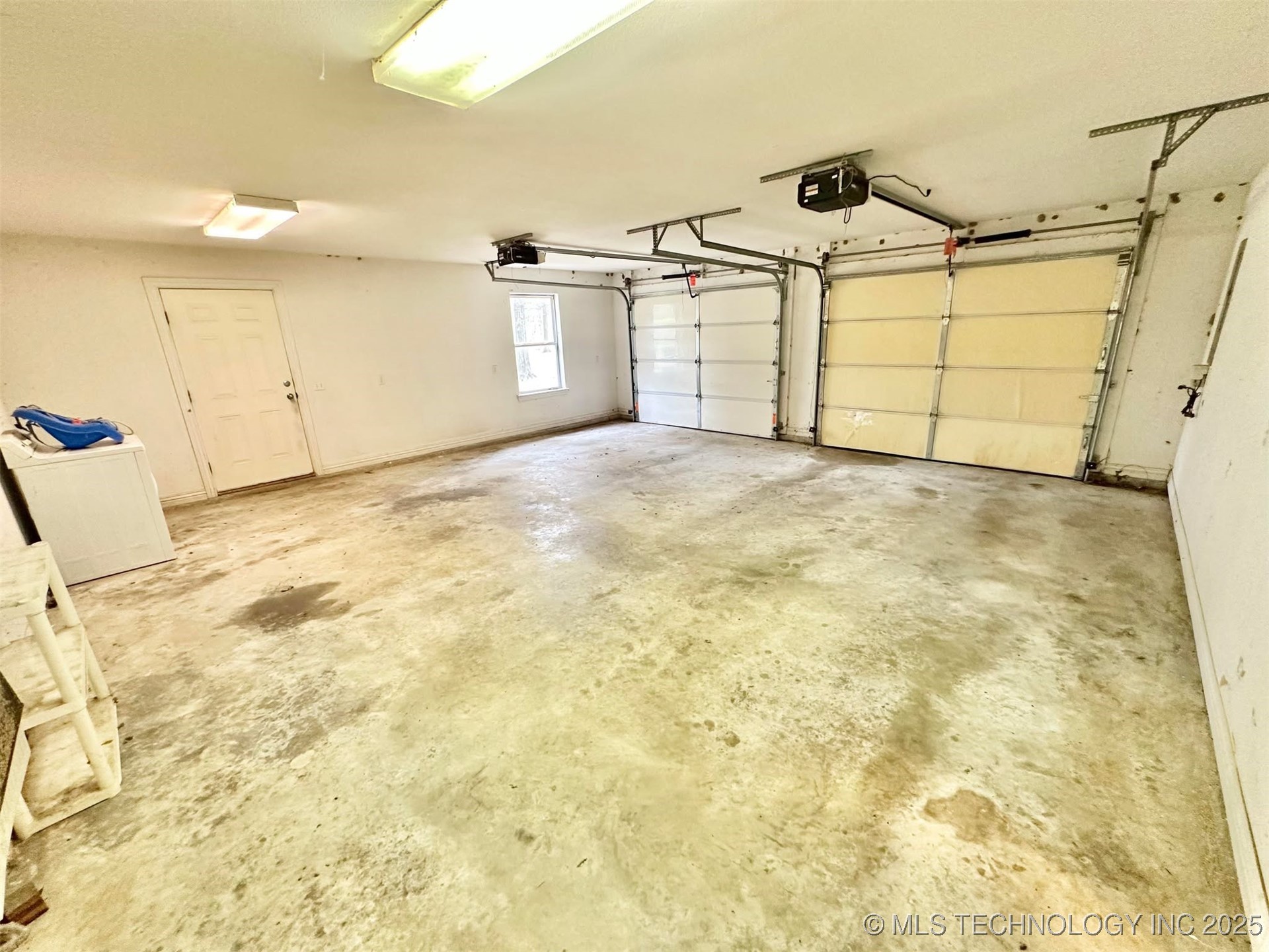 1401 Country Ridge Drive Property Photo 29