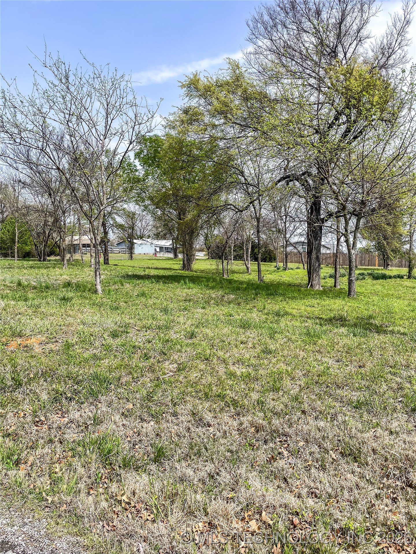 Choctaw Drive Property Photo 4