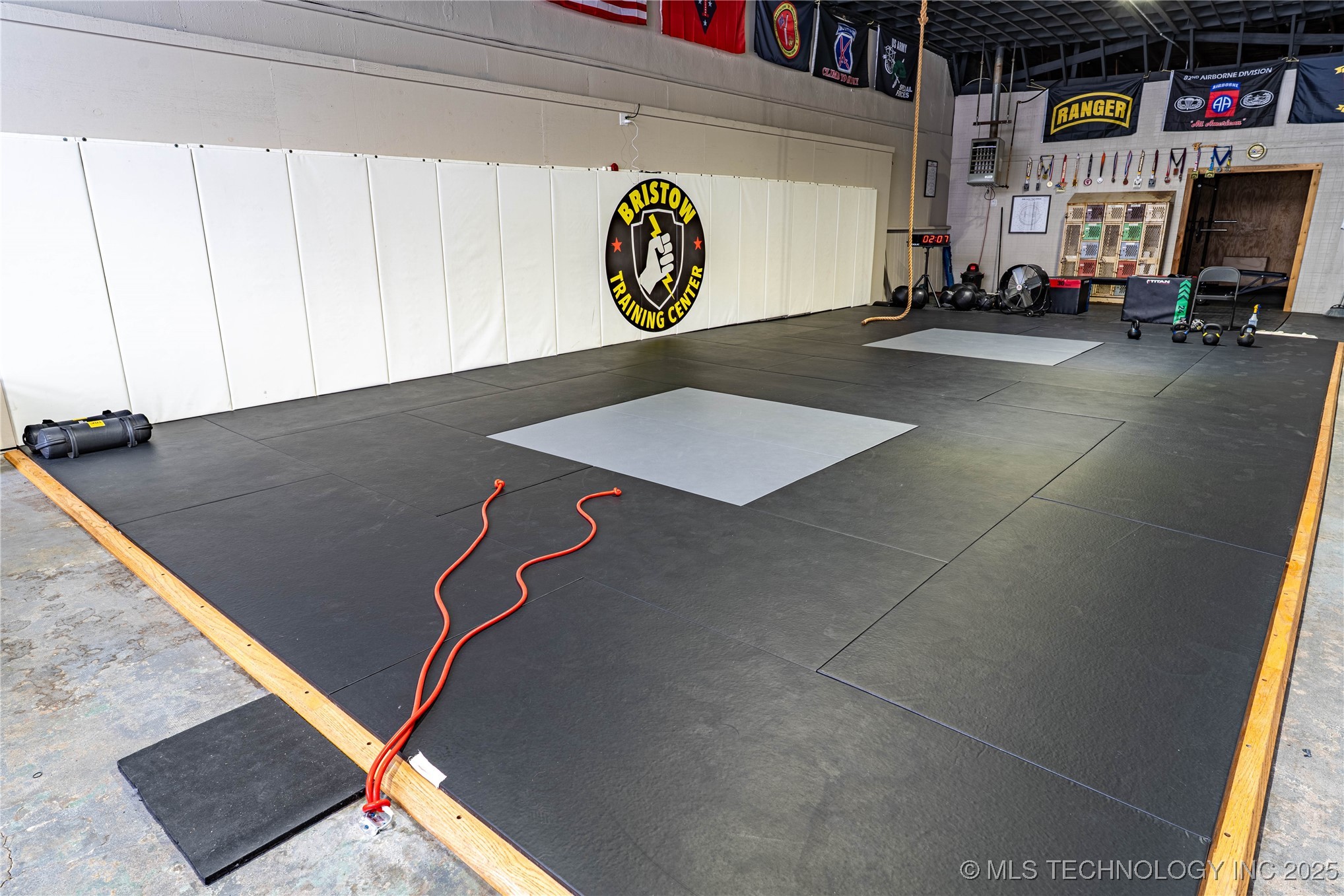 106 N Main Street Property Photo 4