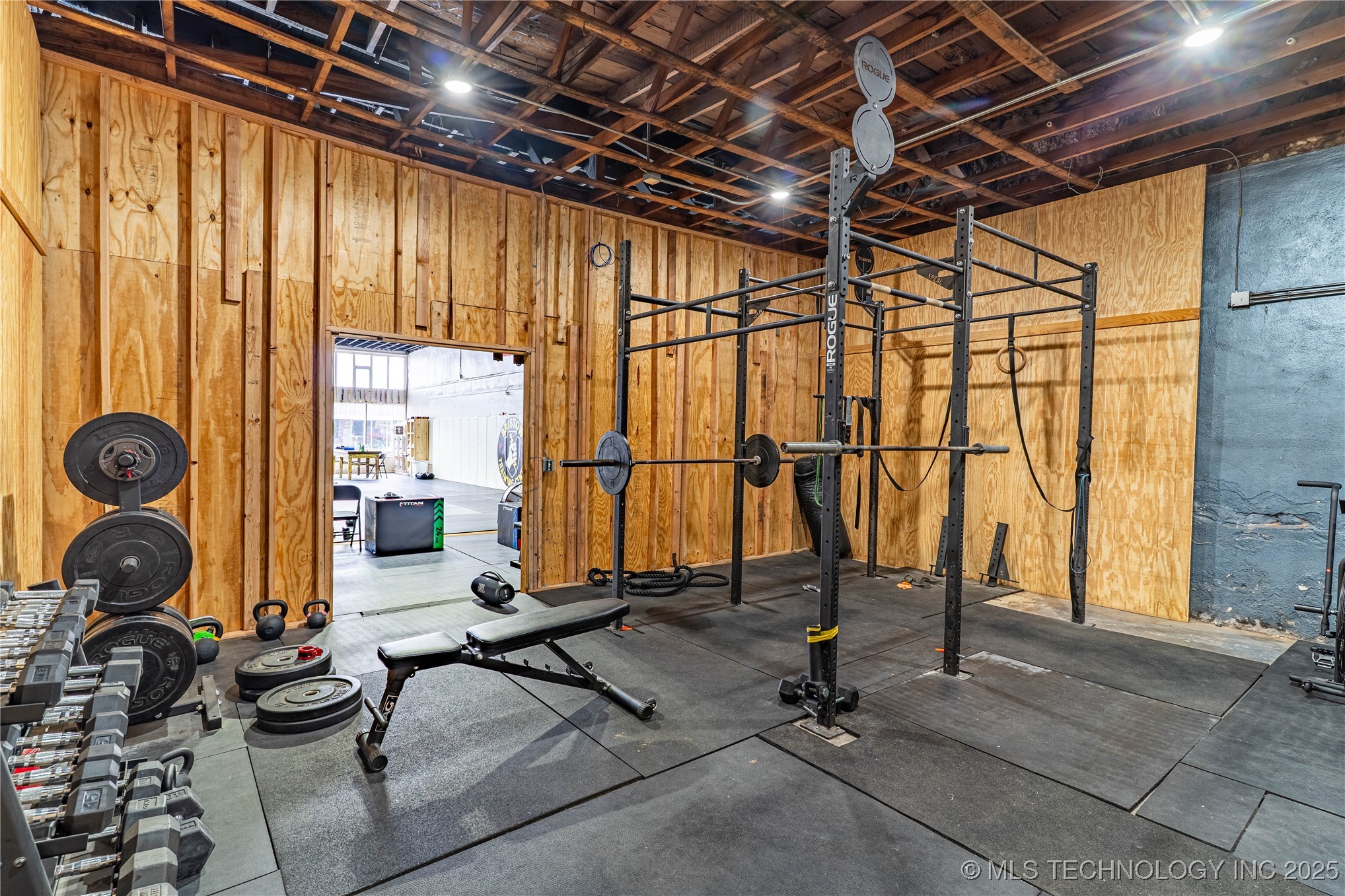 106 N Main Street Property Photo 9