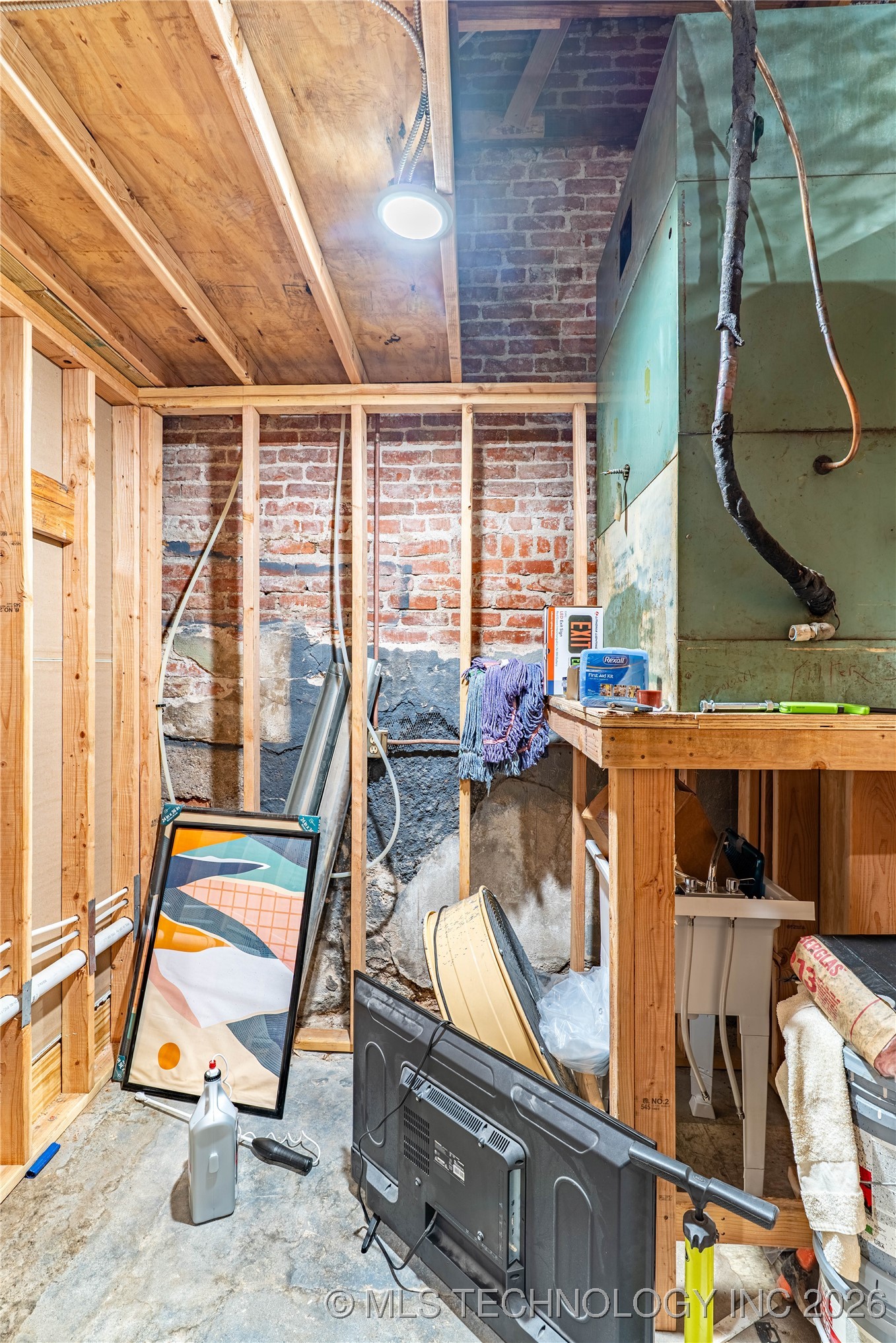 106 N Main Street Property Photo 16