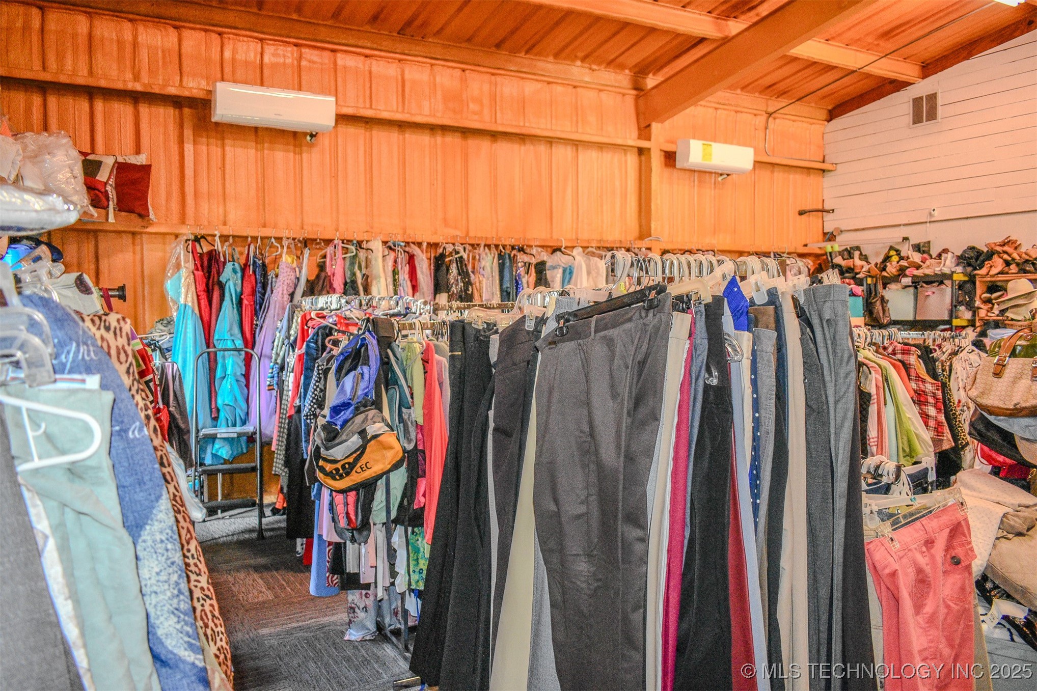 108 Sw I Street Property Photo 4