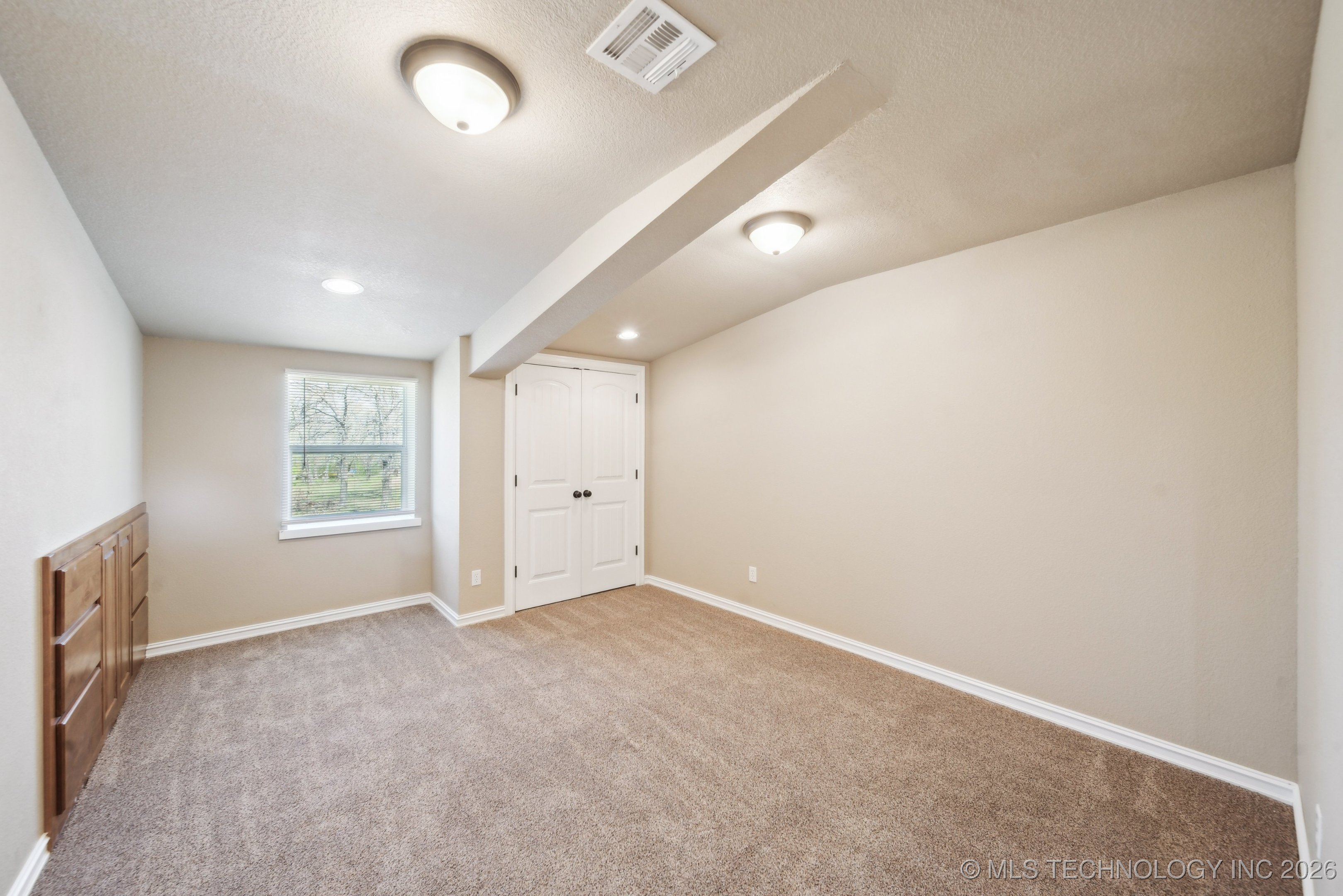 16042 S 97th West Avenue Property Photo 19