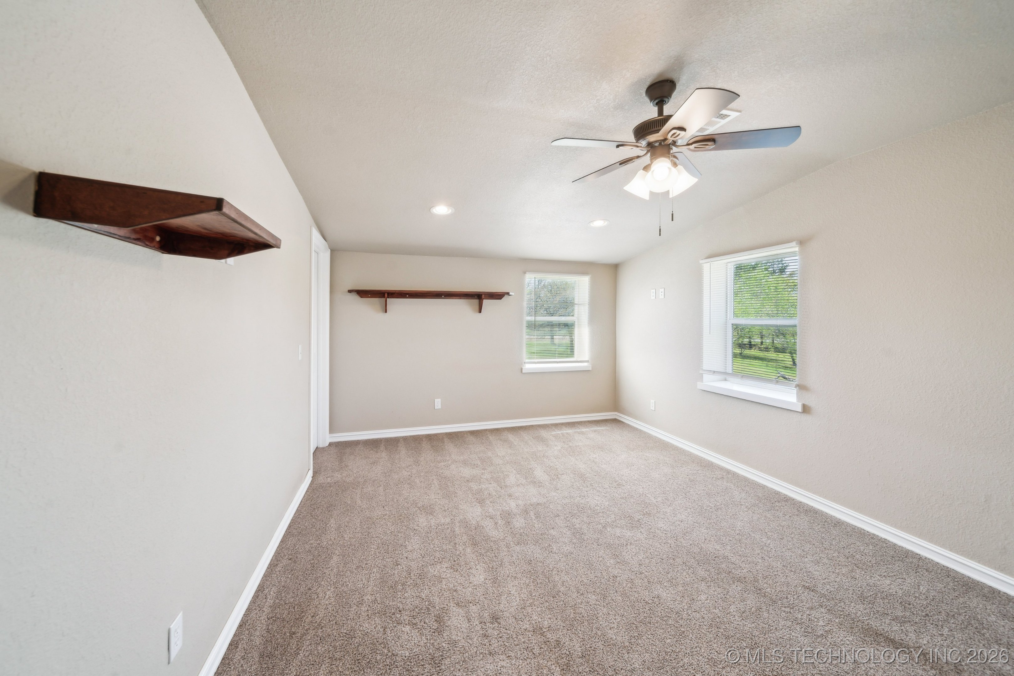 16042 S 97th West Avenue Property Photo 24