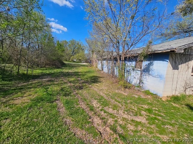 1035 Spurr Property Photo 6