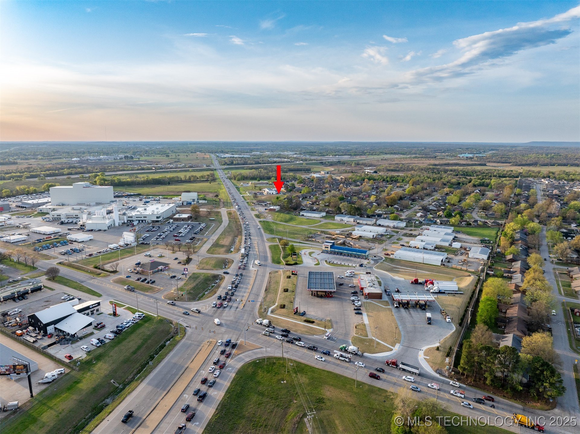 1 E Hwy 51 Property Photo 6