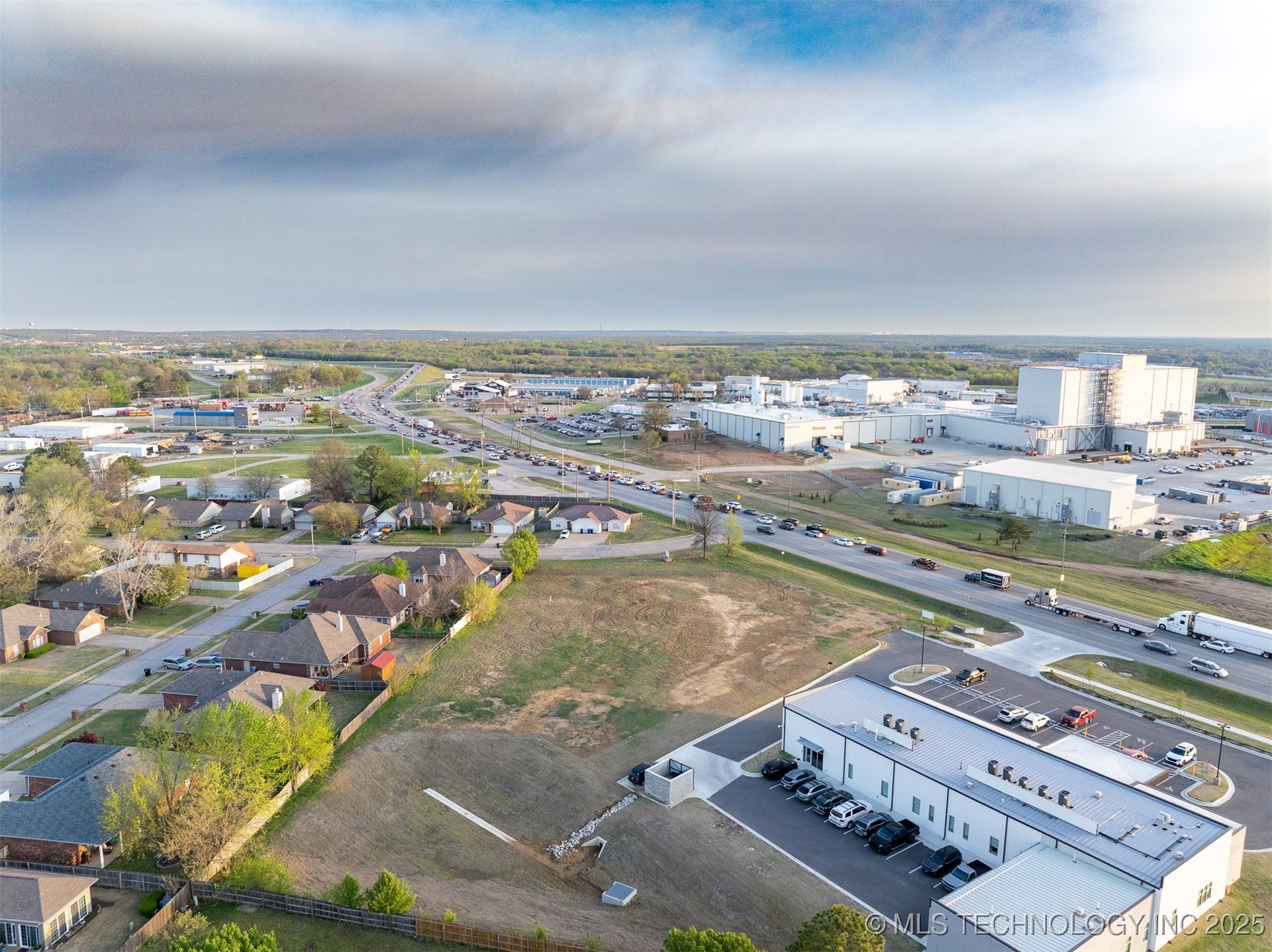 1 E Hwy 51 Property Photo 18