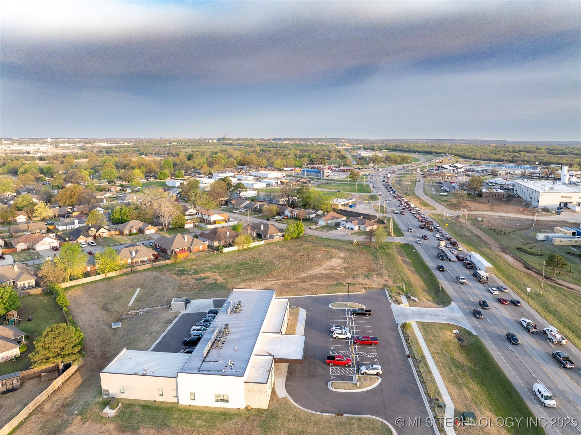 1 E Hwy 51 Property Photo 19