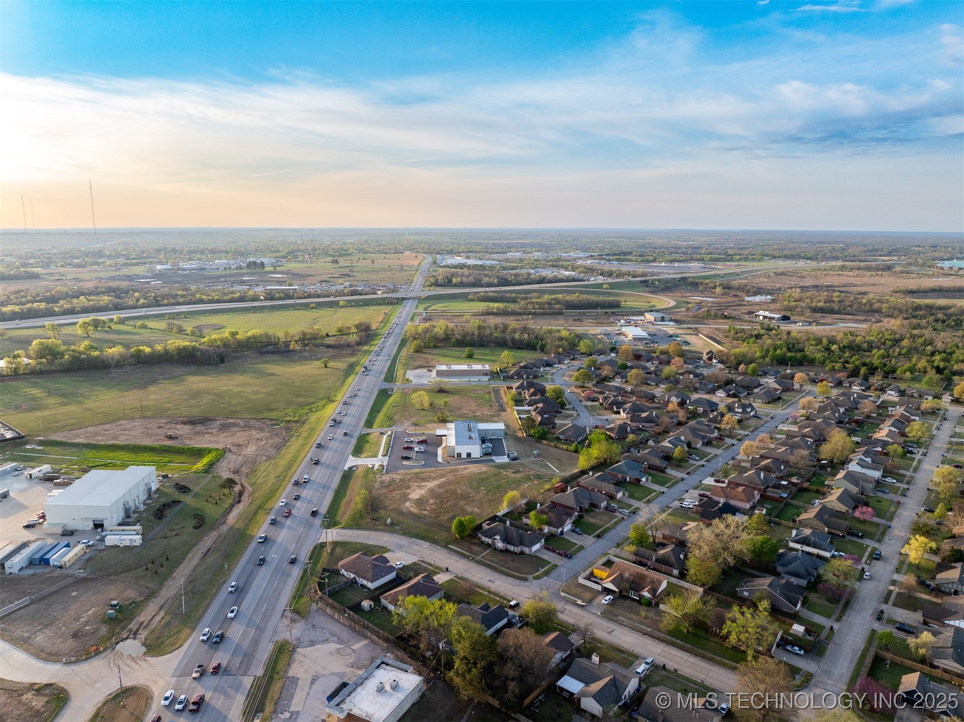 1 E Hwy 51 Property Photo 22