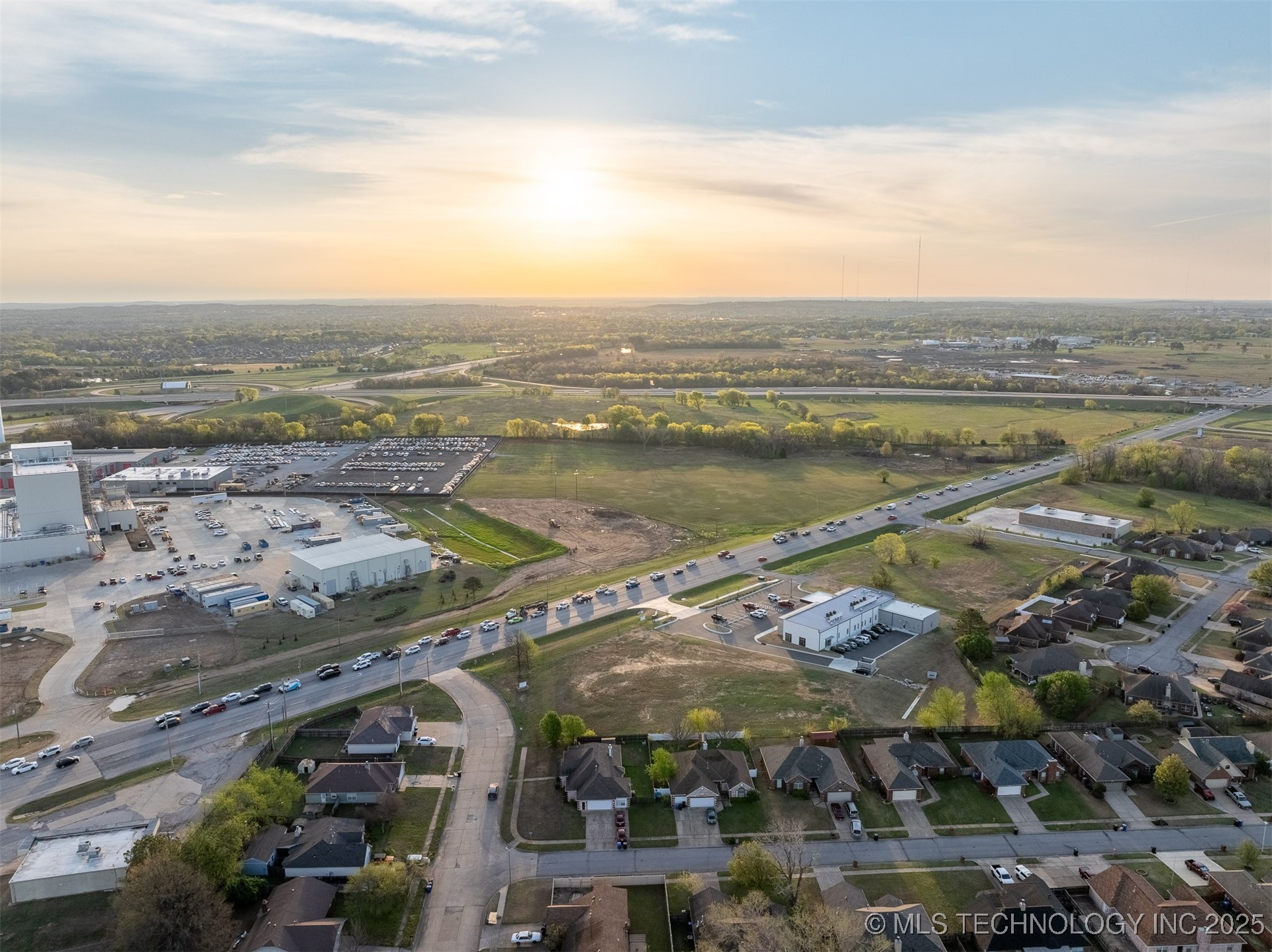 1 E Hwy 51 Property Photo 23