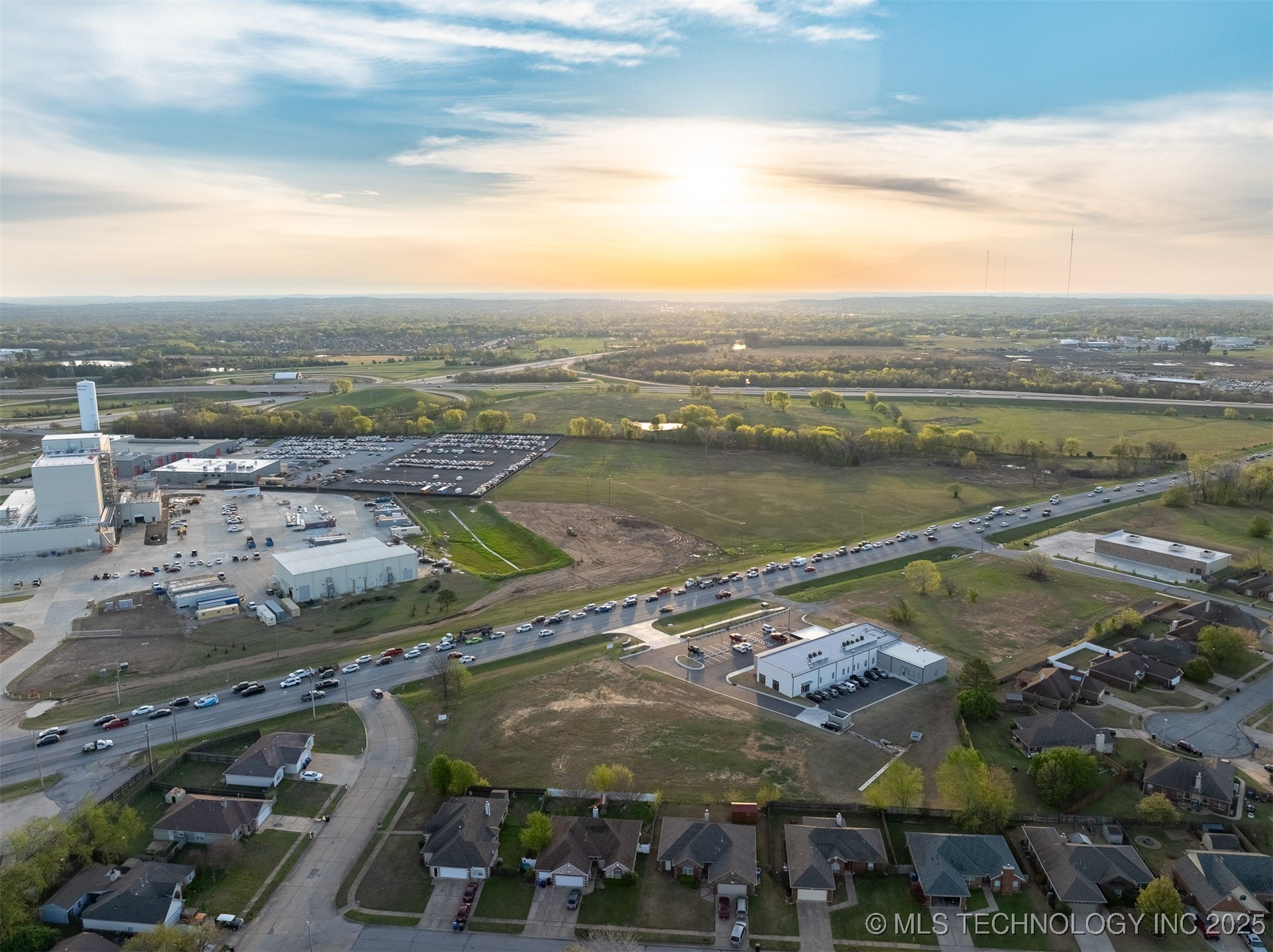 1 E Hwy 51 Property Photo 24