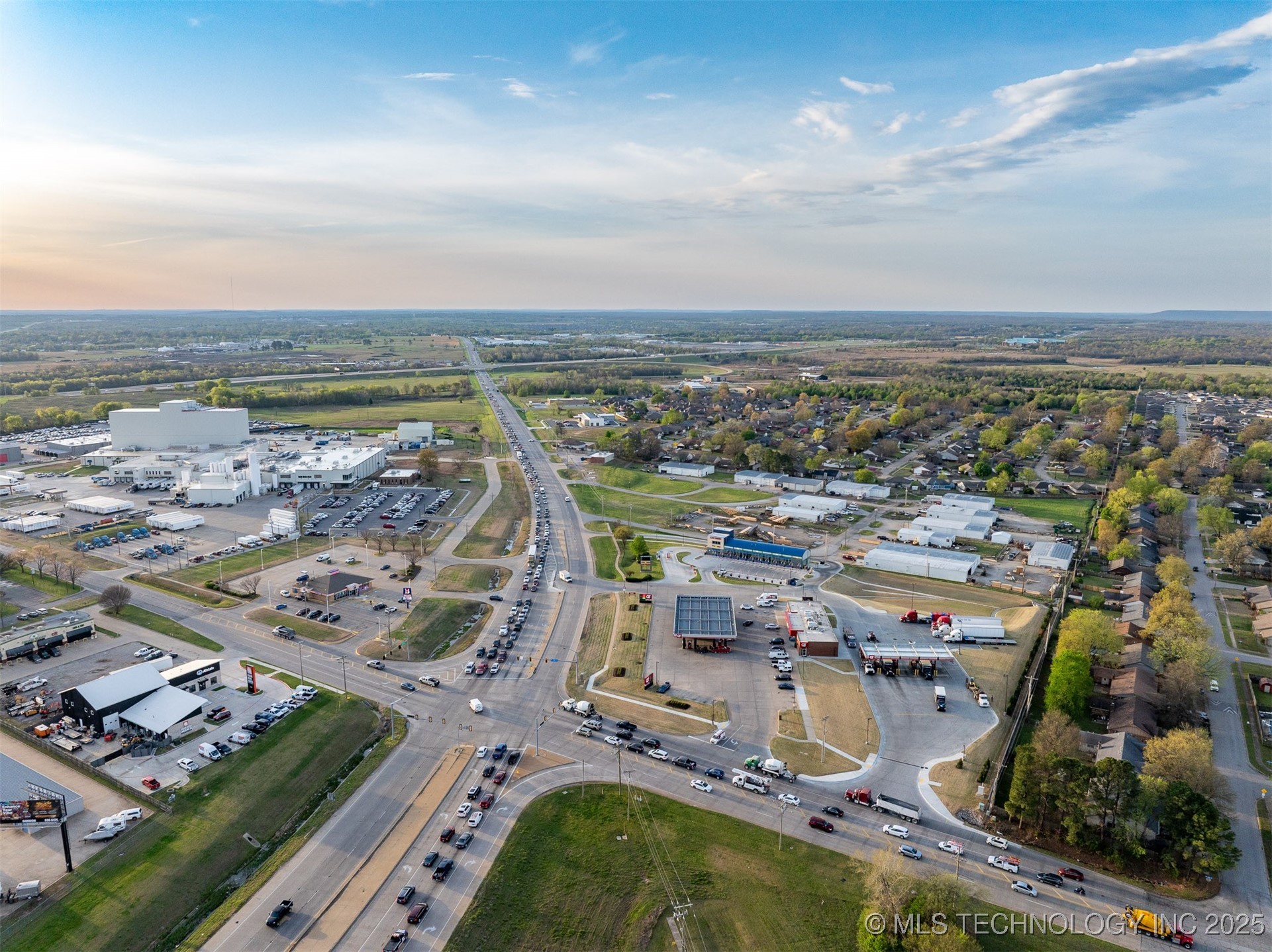 1 E Hwy 51 Property Photo 26