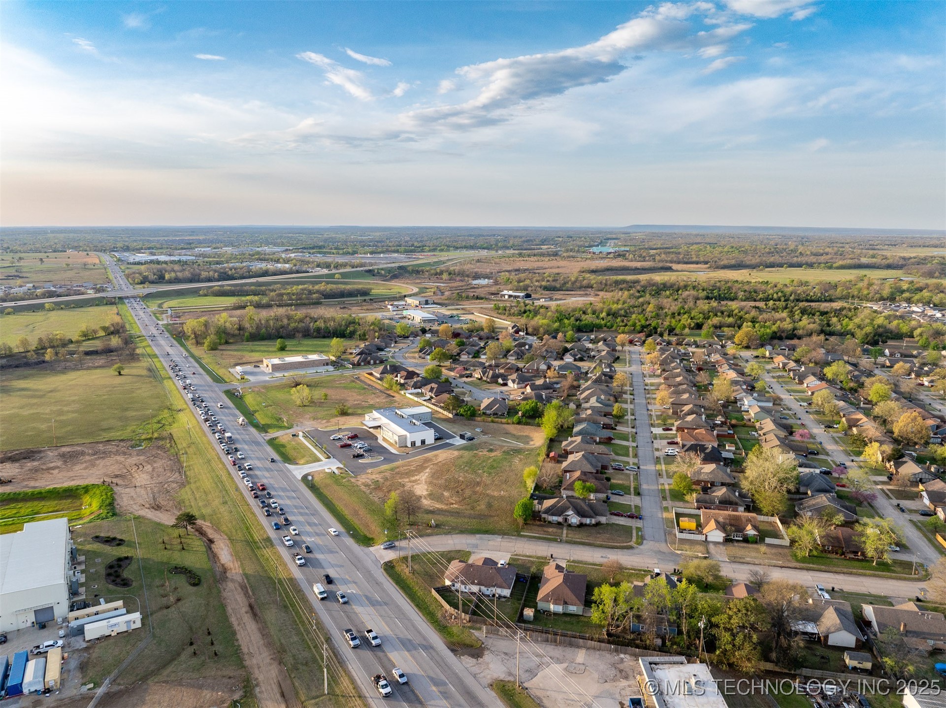 1 E Hwy 51 Property Photo 28