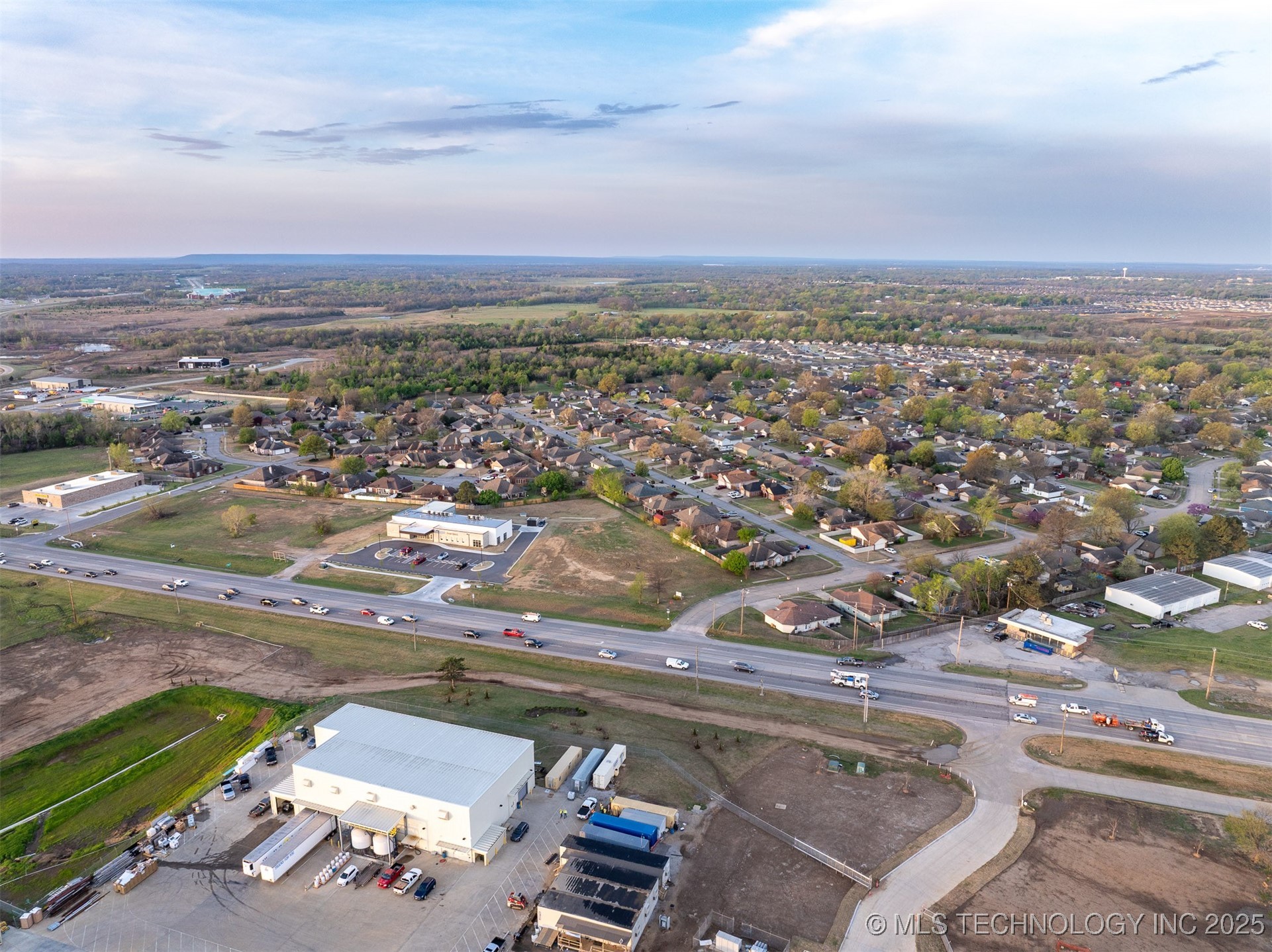 1 E Hwy 51 Property Photo 34