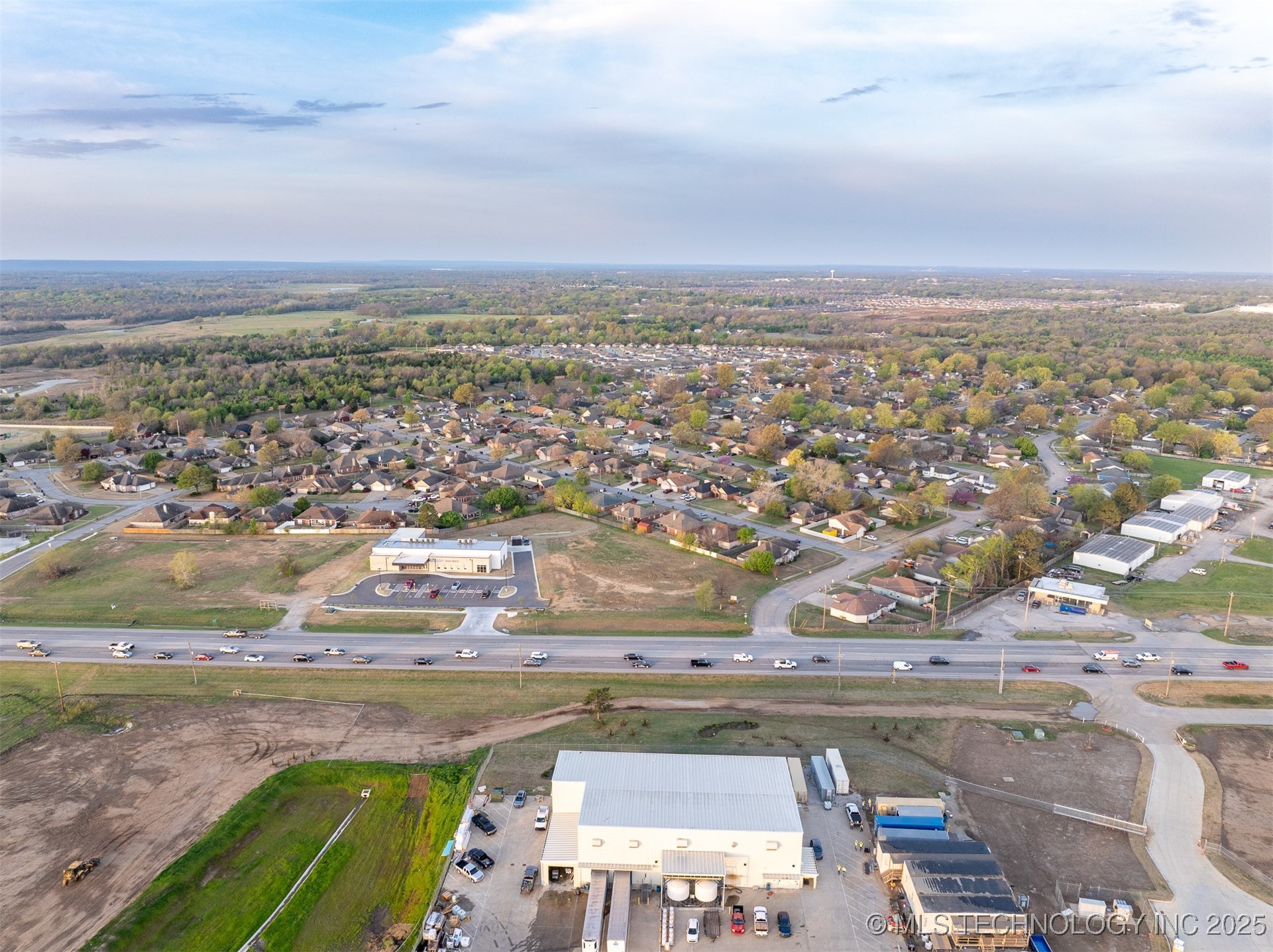 1 E Hwy 51 Property Photo 35