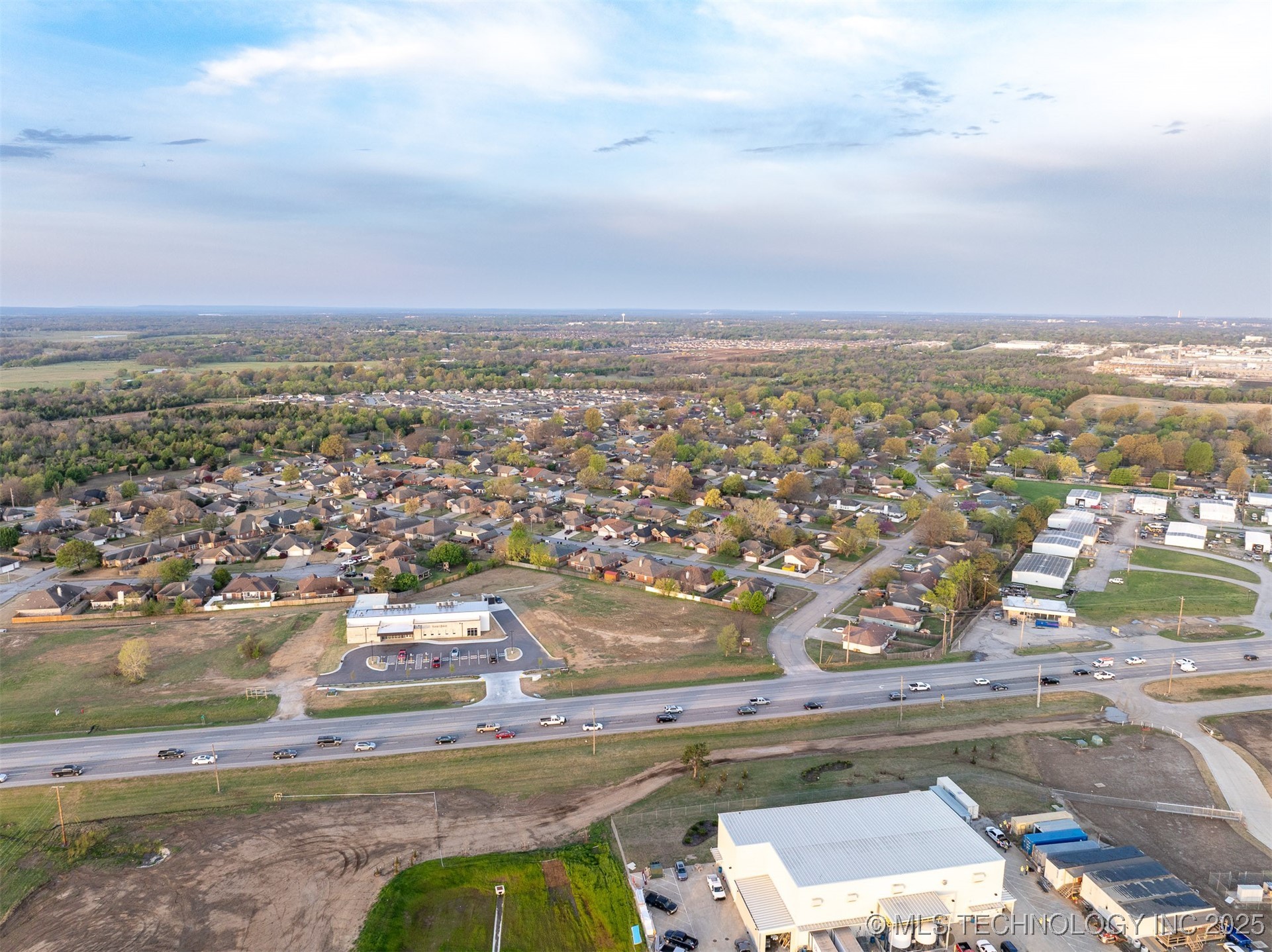 1 E Hwy 51 Property Photo 36