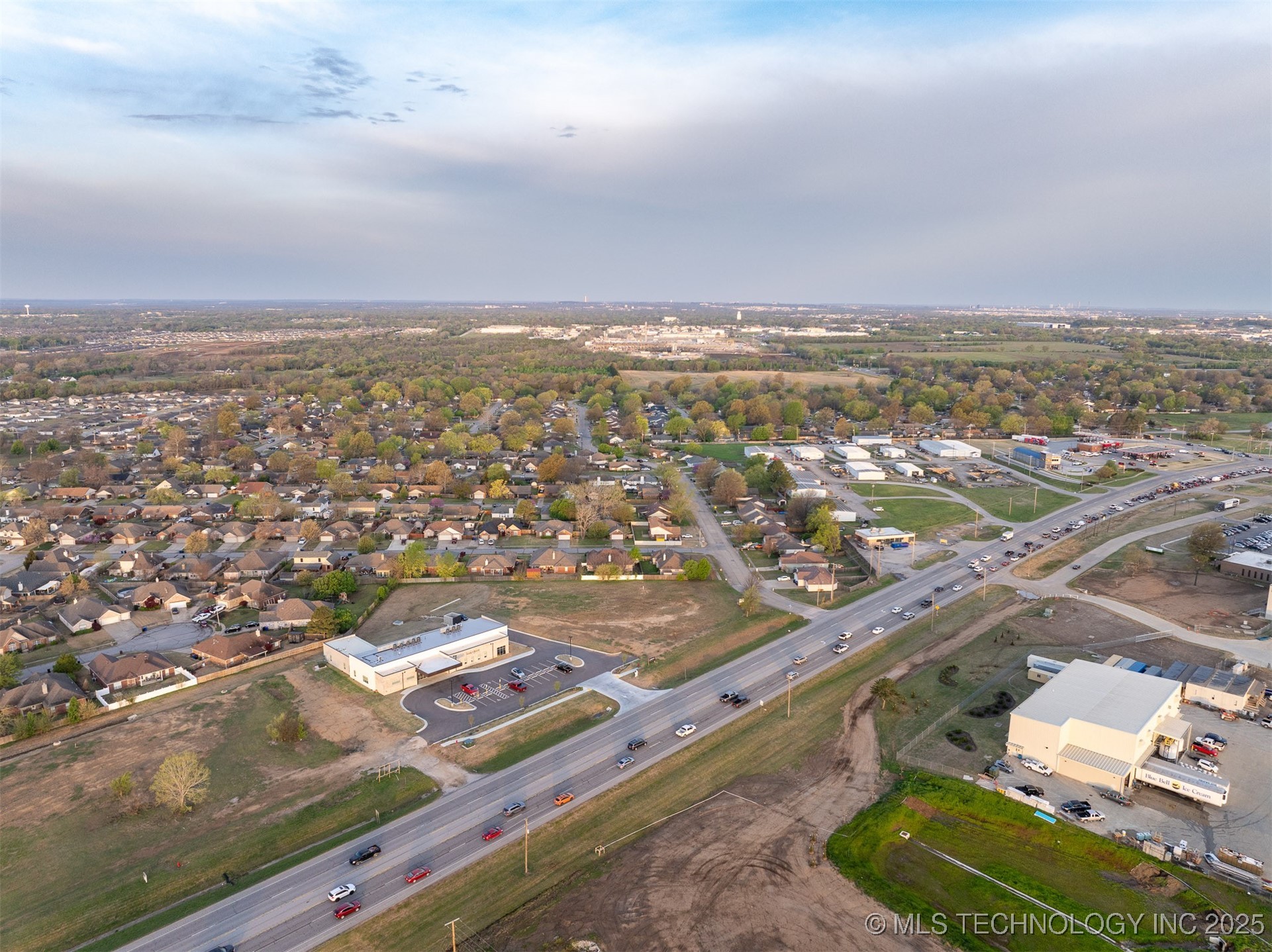 1 E Hwy 51 Property Photo 39