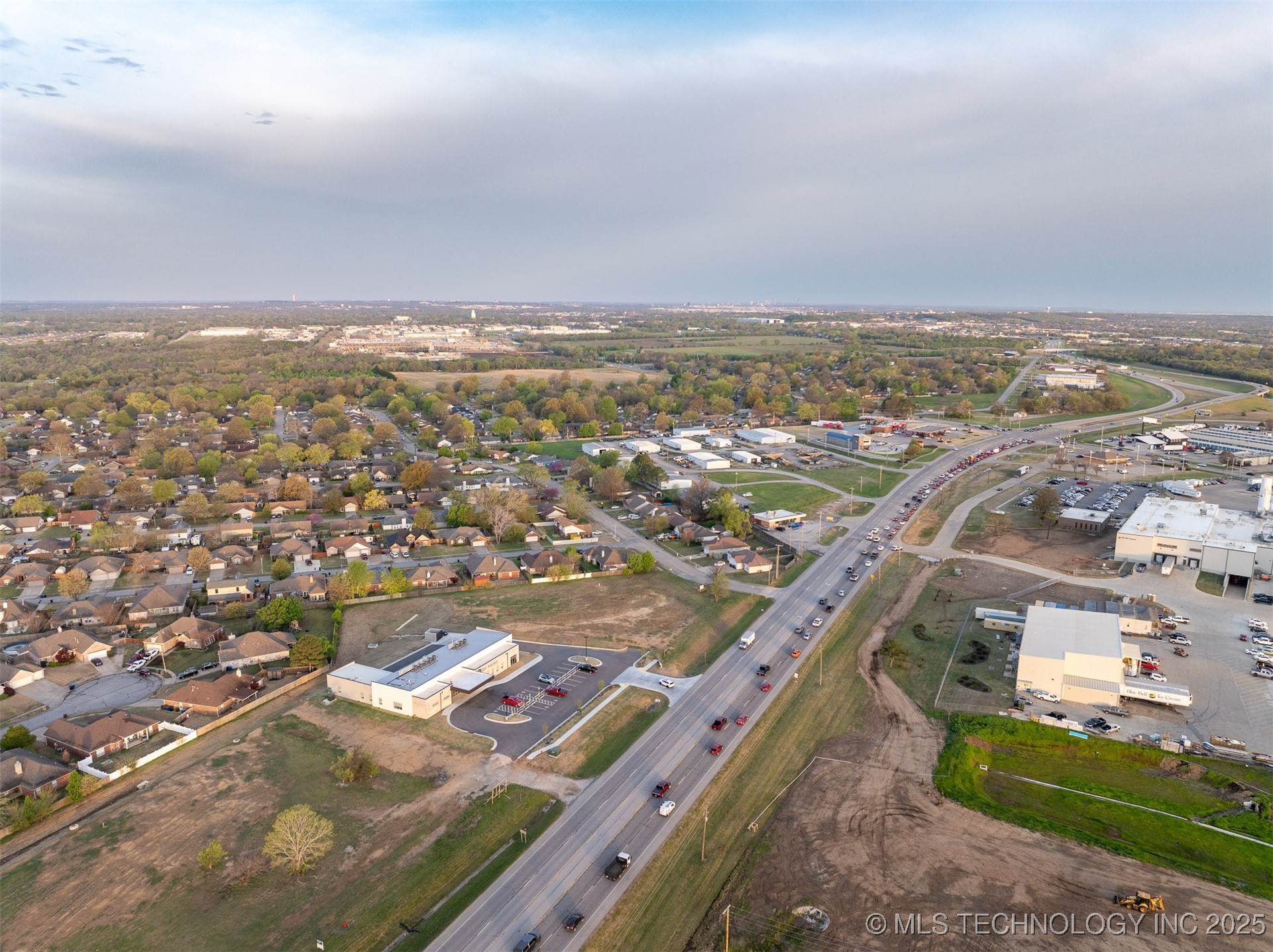 1 E Hwy 51 Property Photo 40