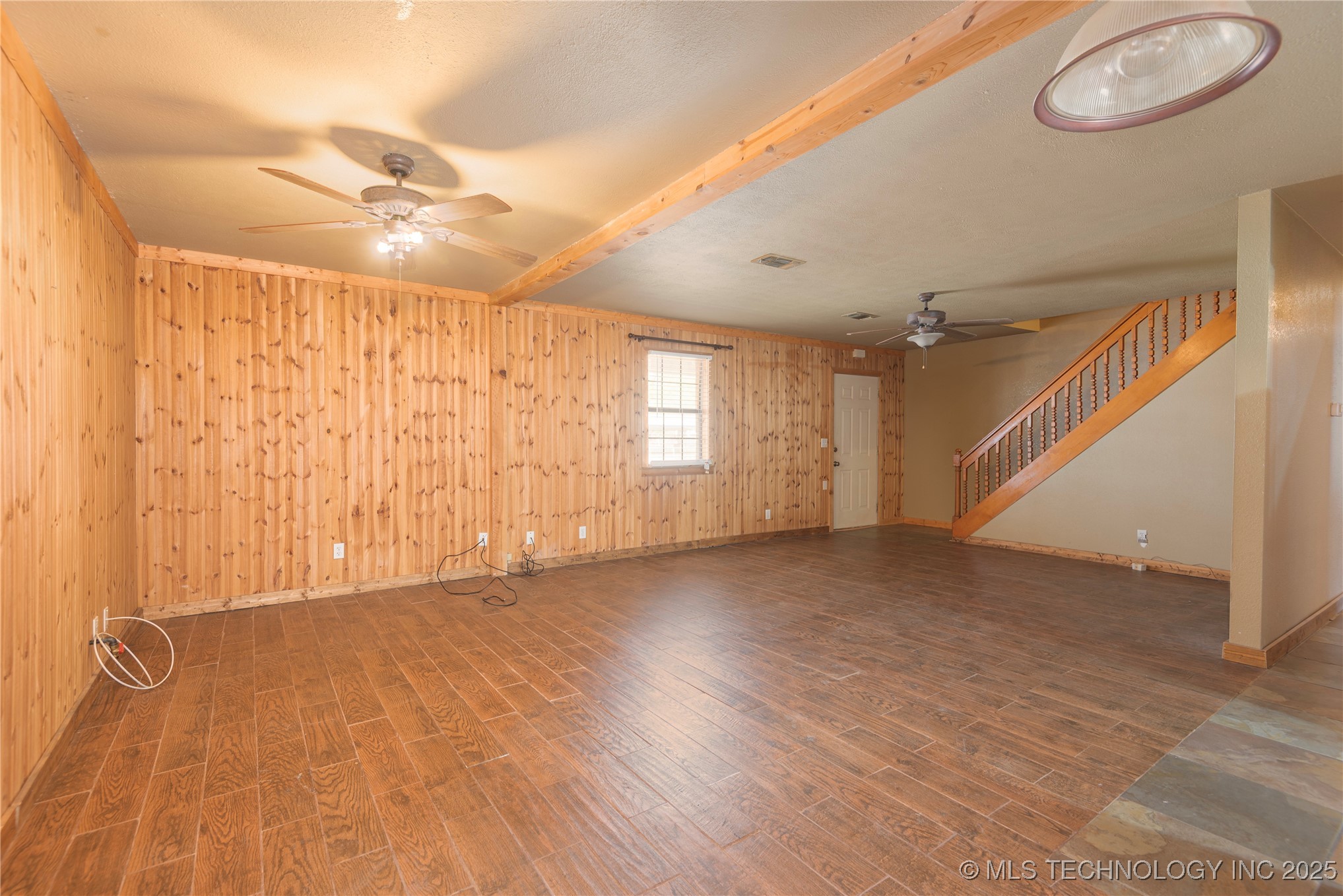 19073 Us Highway 77 Property Photo 12