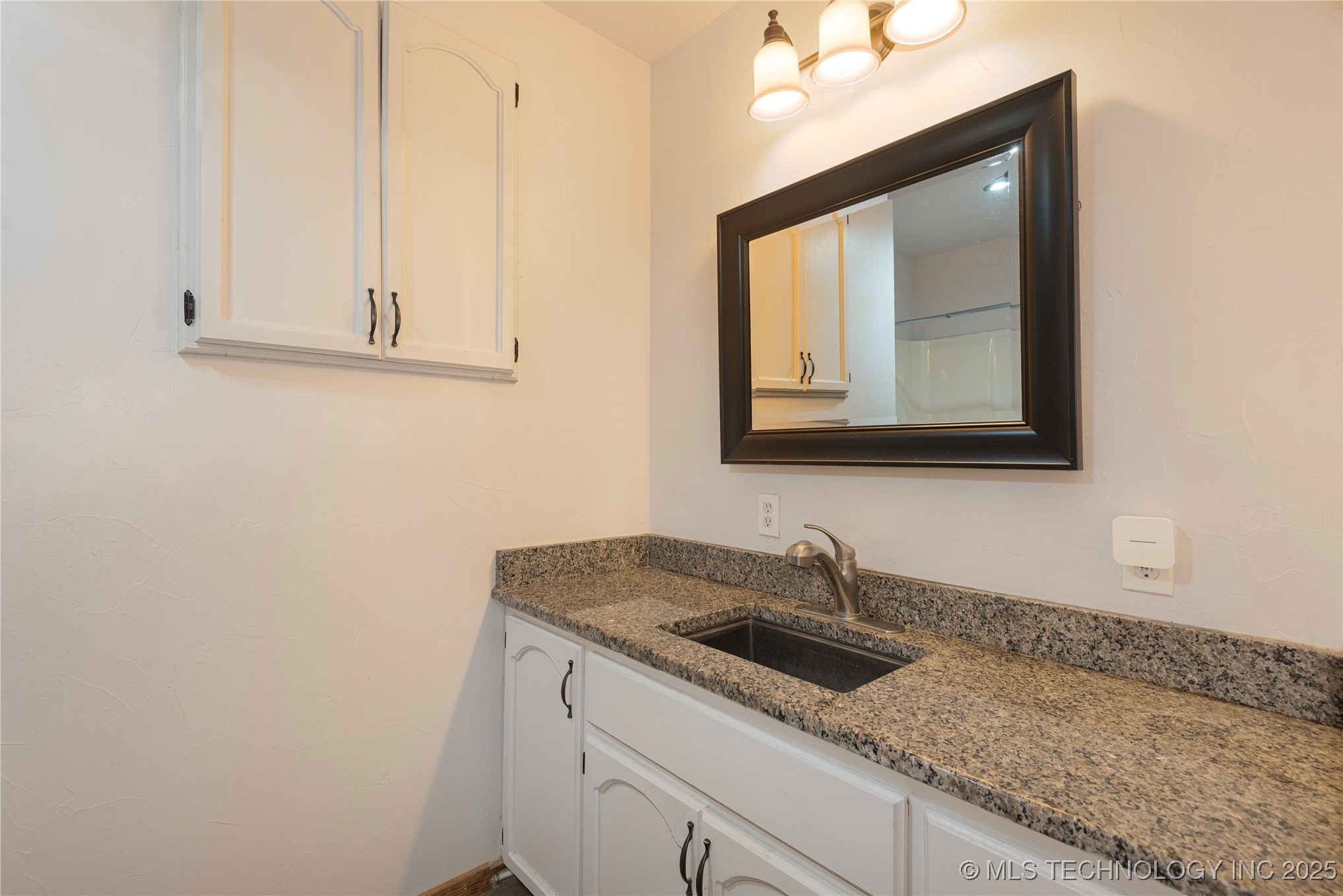 19073 Us Highway 77 Property Photo 16