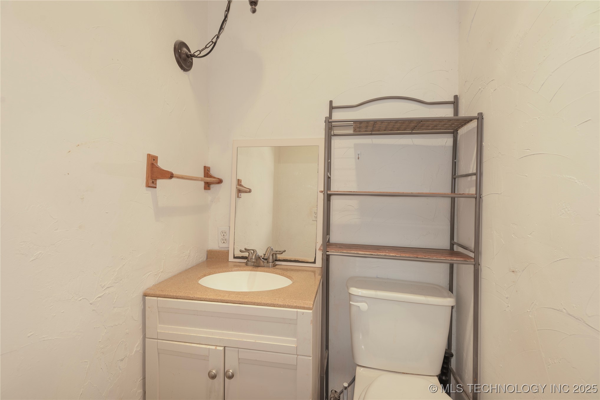 19073 Us Highway 77 Property Photo 18