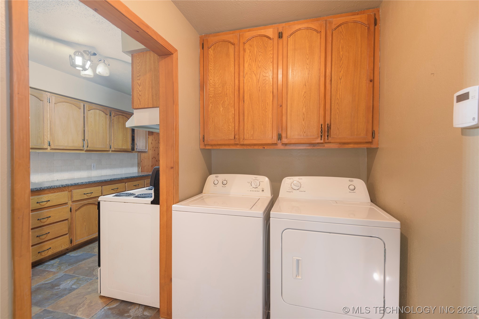 19073 Us Highway 77 Property Photo 25