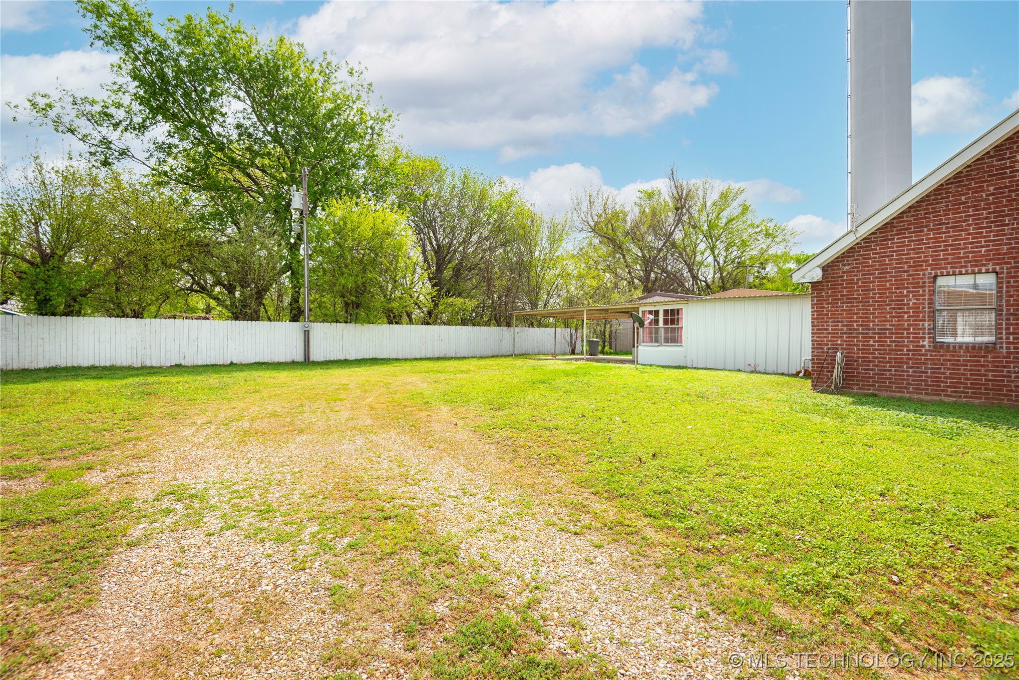 19073 Us Highway 77 Property Photo 29