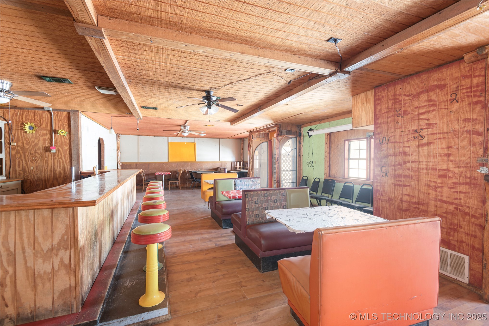 19057 Us Highway 77 Property Photo 5