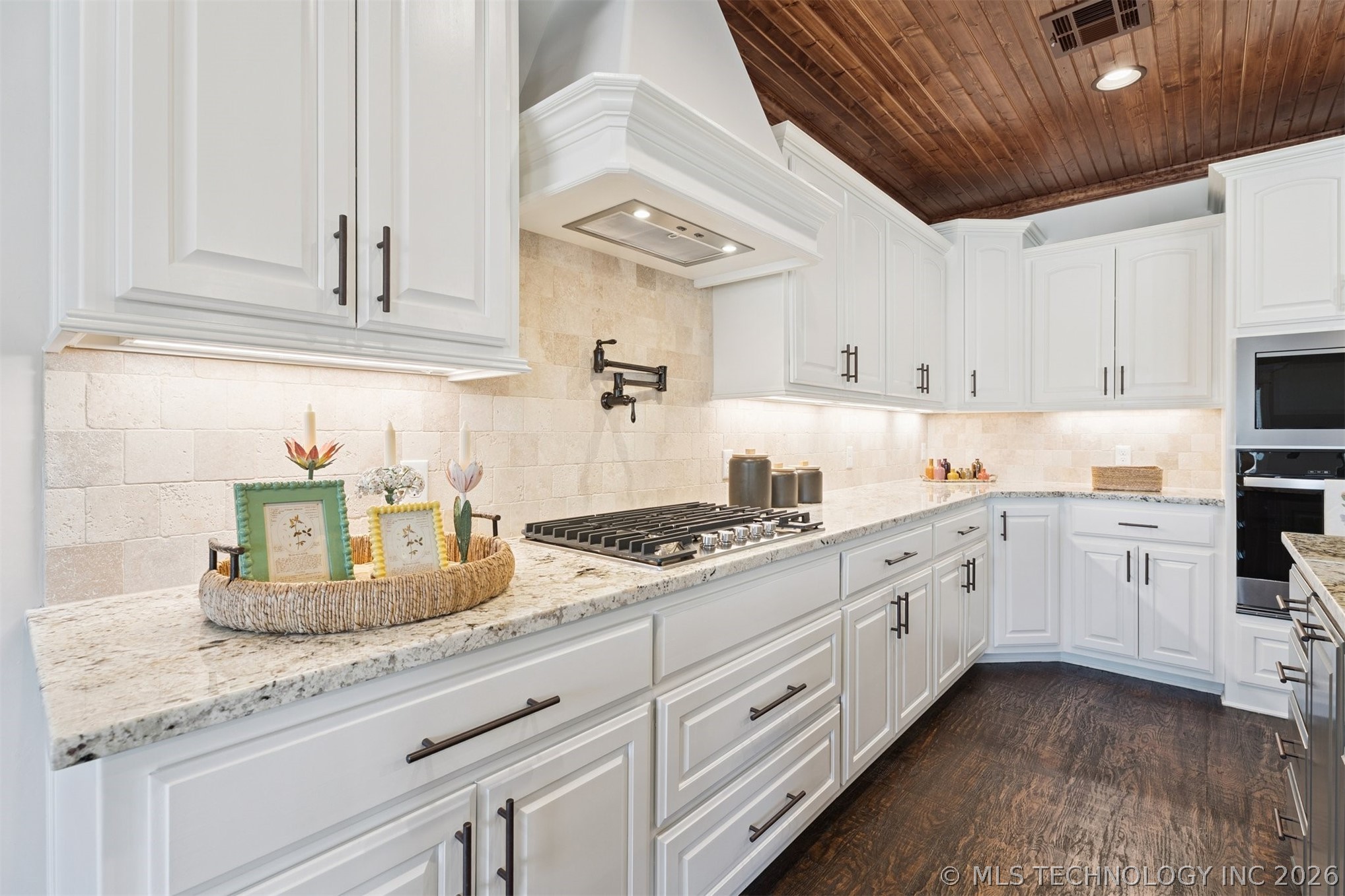 17552 S 52nd East Avenue Property Photo 22