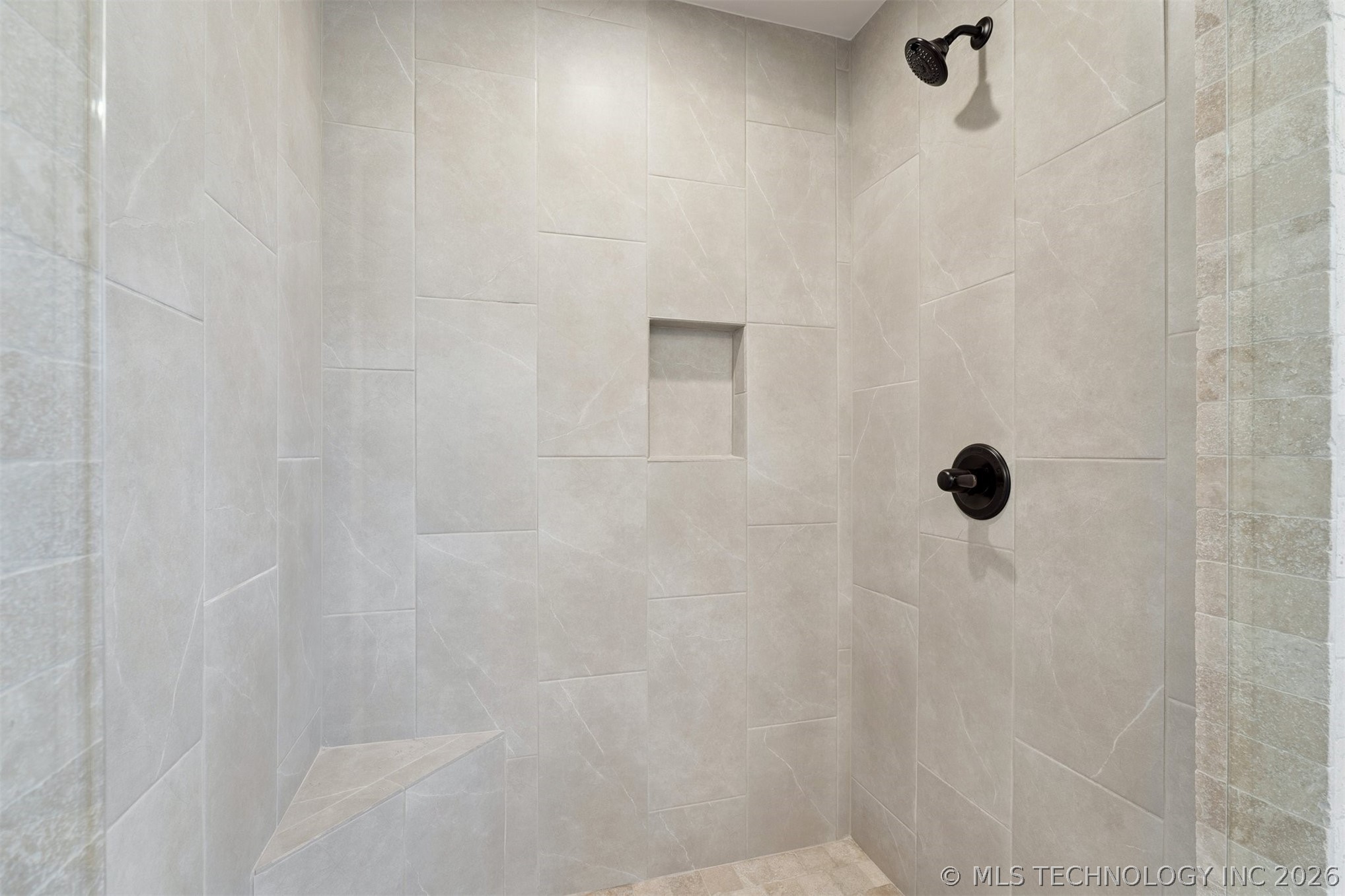 17552 S 52nd East Avenue Property Photo 42