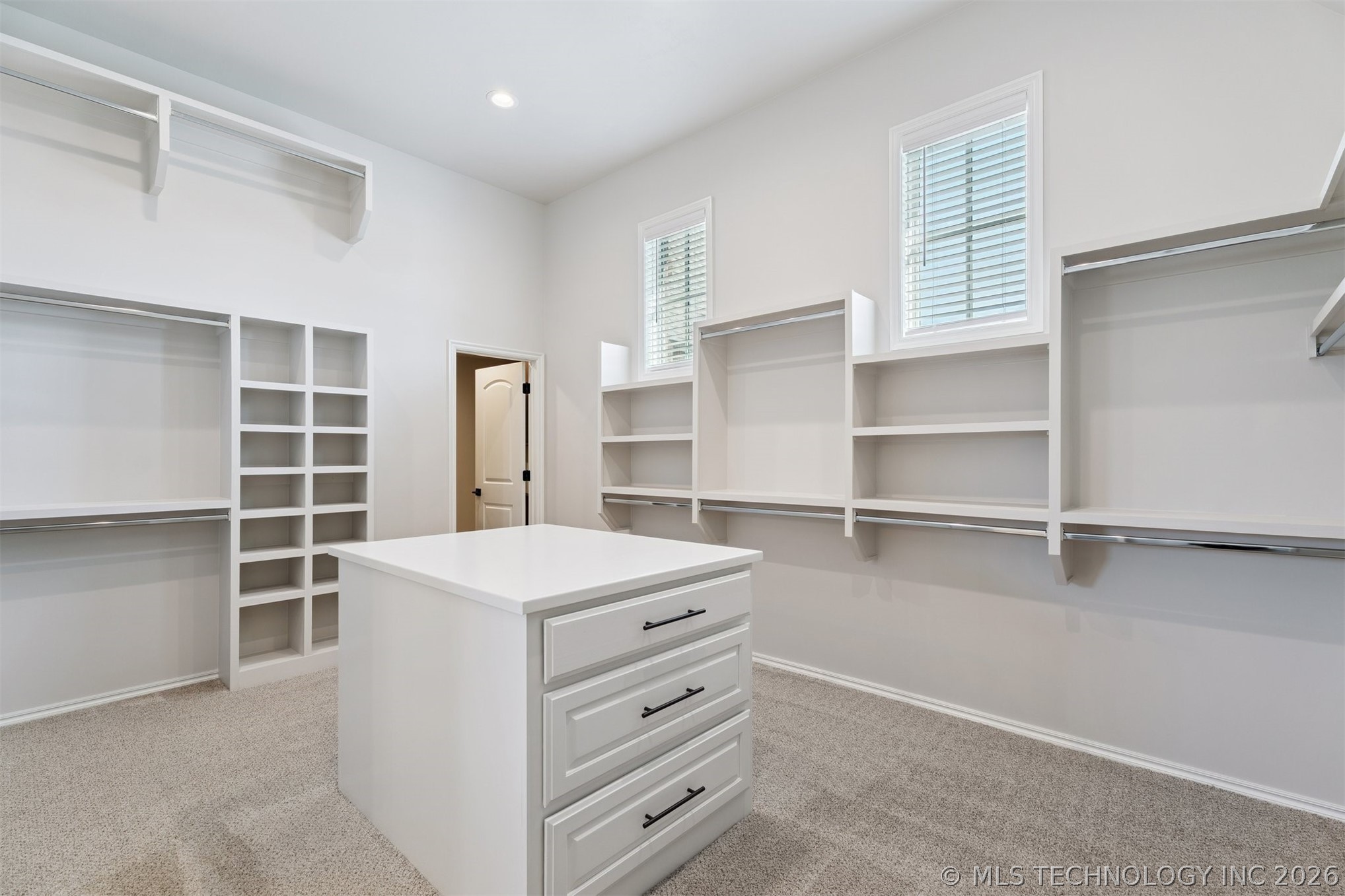 17552 S 52nd East Avenue Property Photo 43