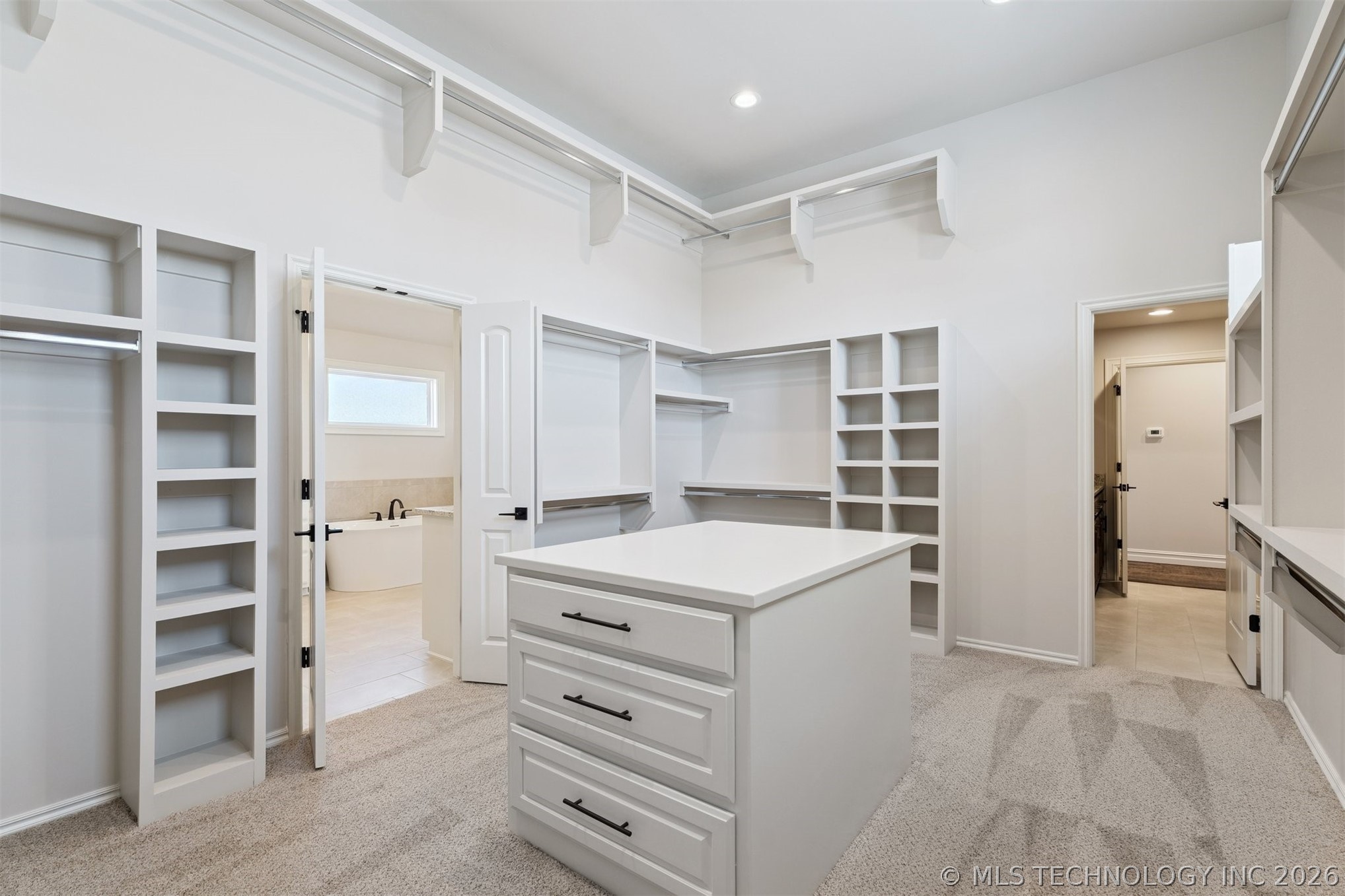 17552 S 52nd East Avenue Property Photo 44