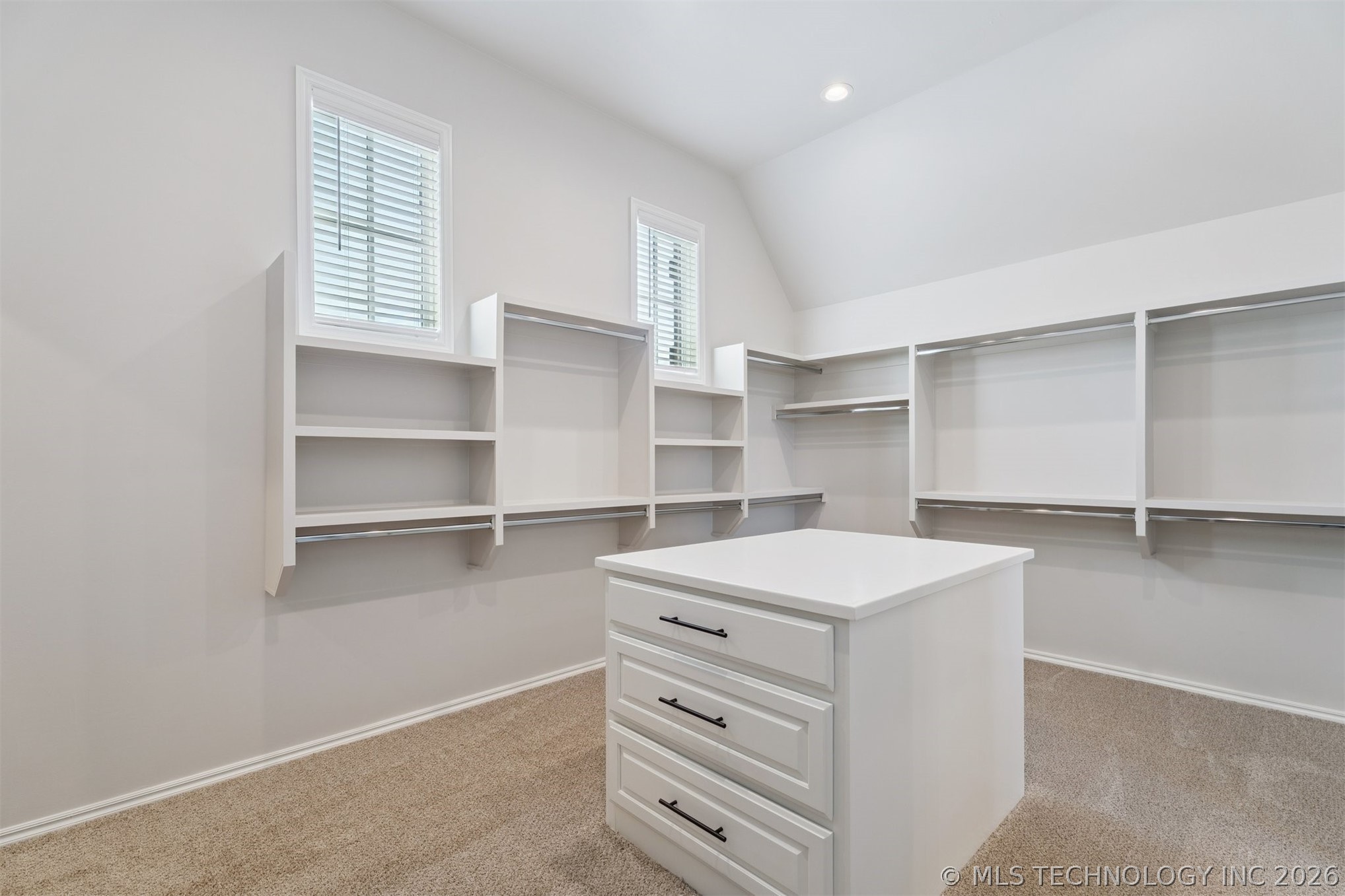 17552 S 52nd East Avenue Property Photo 45