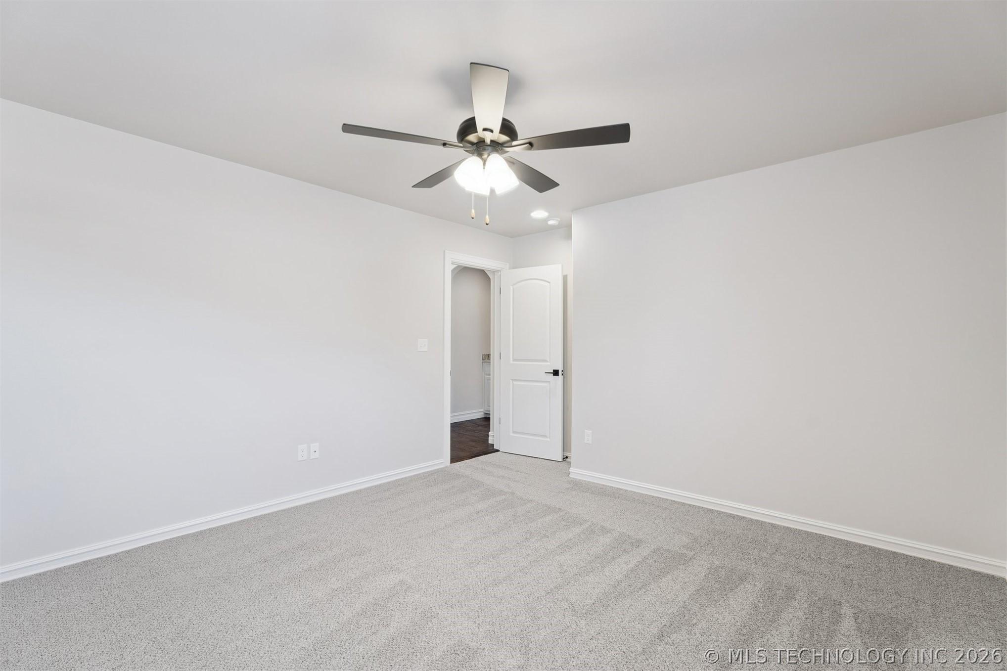 17552 S 52nd East Avenue Property Photo 47