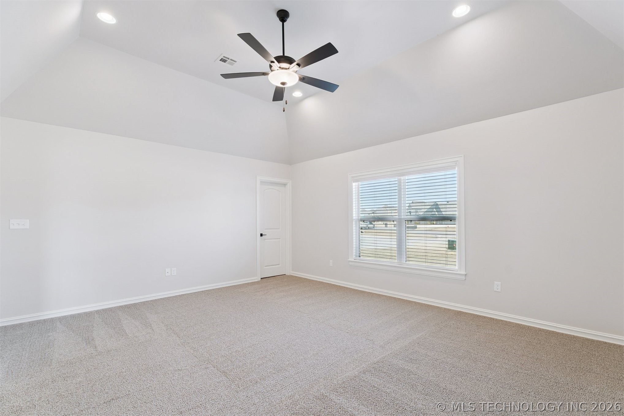 17552 S 52nd East Avenue Property Photo 49