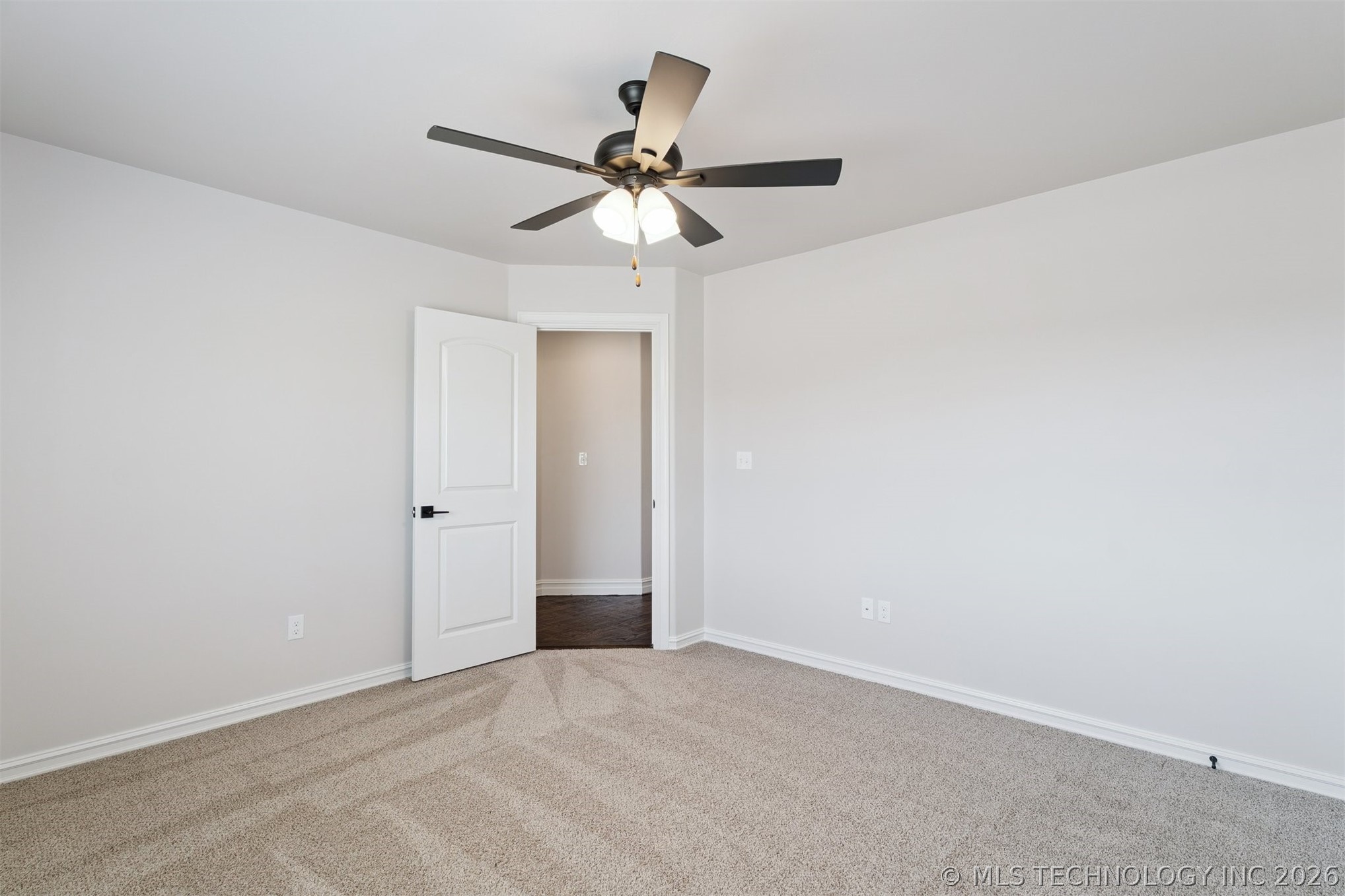 17552 S 52nd East Avenue Property Photo 52