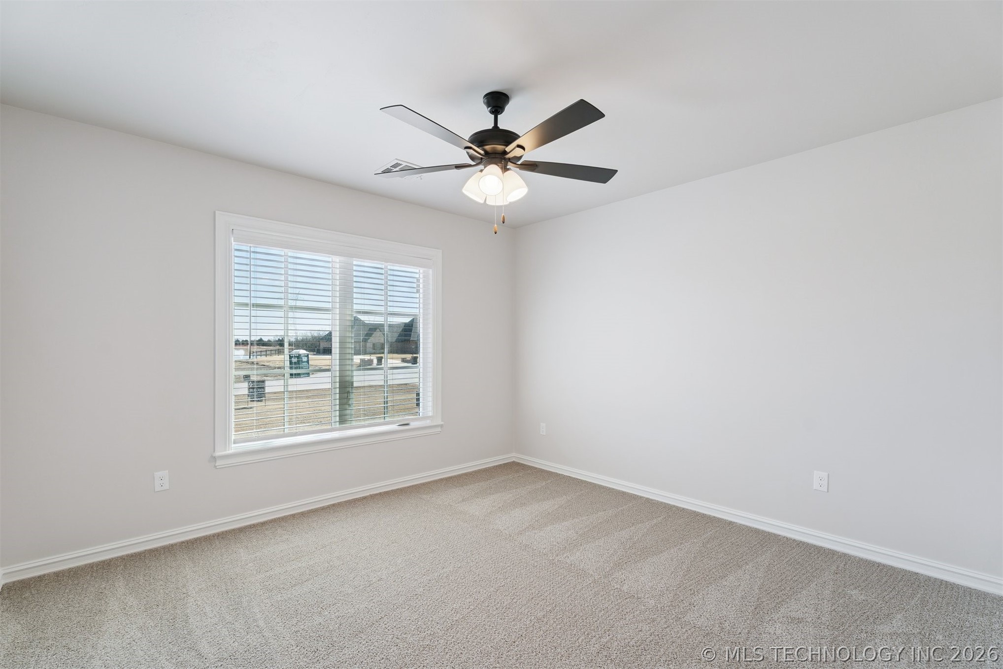 17552 S 52nd East Avenue Property Photo 54