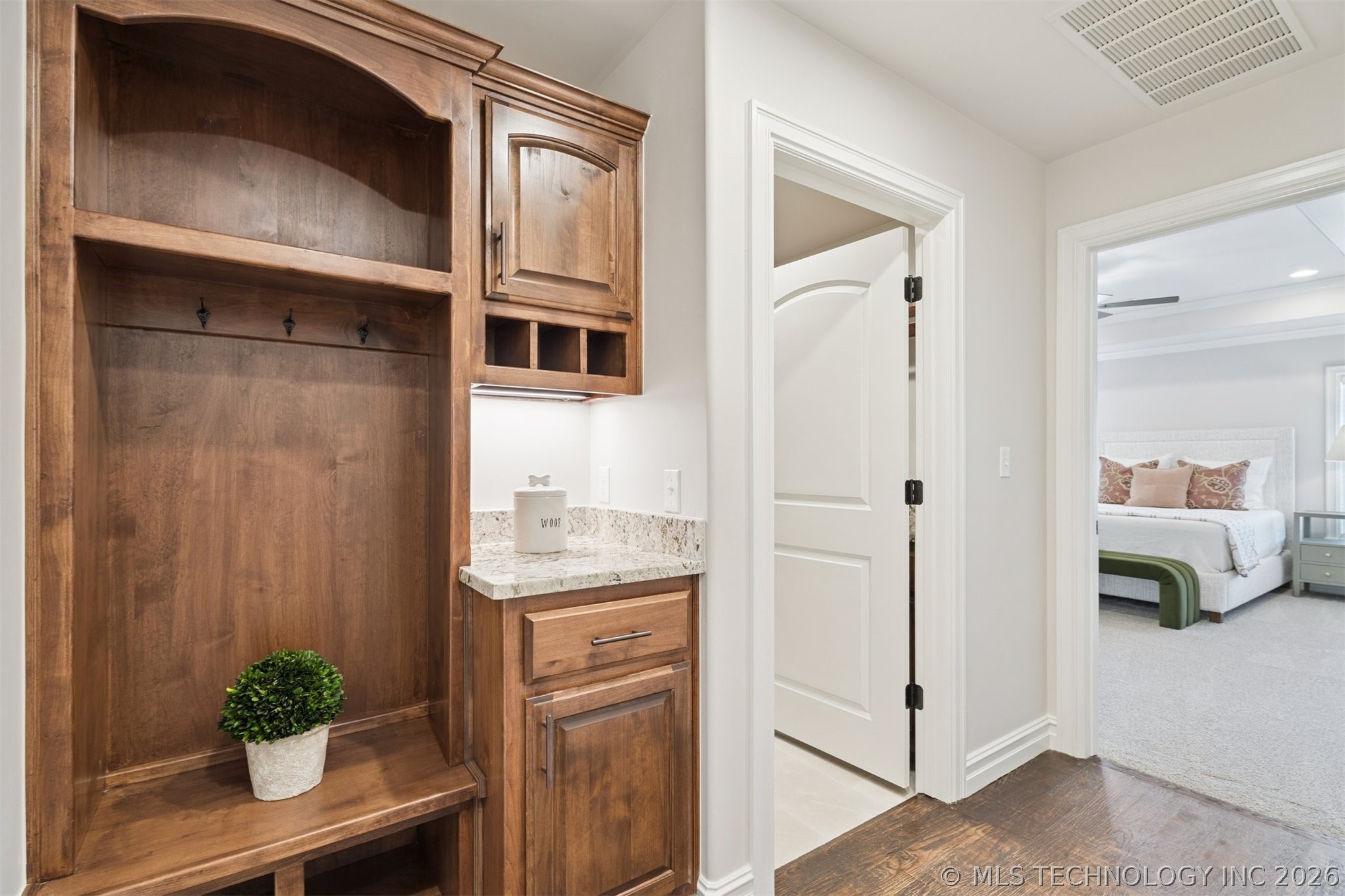 17552 S 52nd East Avenue Property Photo 63