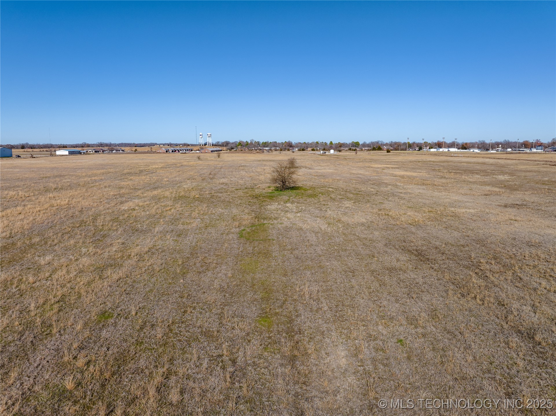 Cedar Way Property Photo 15