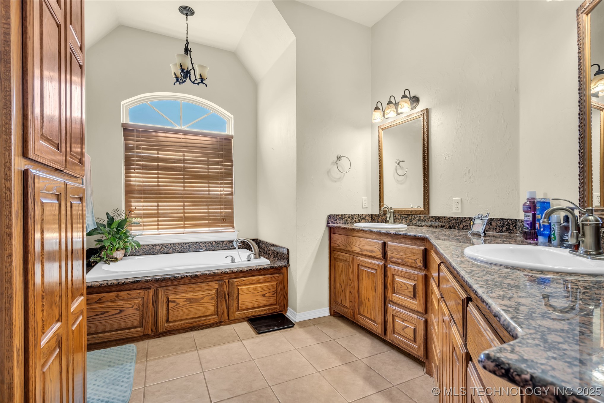 3921 Rolling Hills Property Photo 26