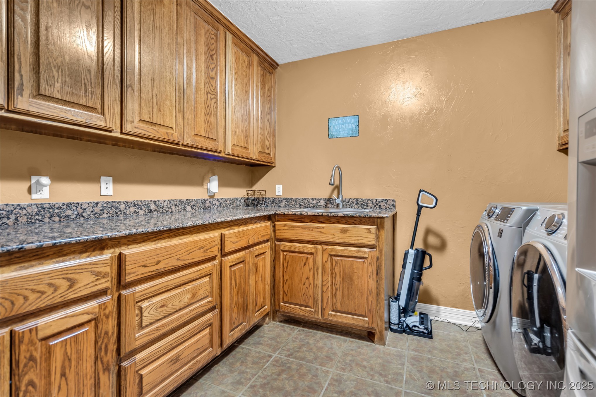 3921 Rolling Hills Property Photo 41