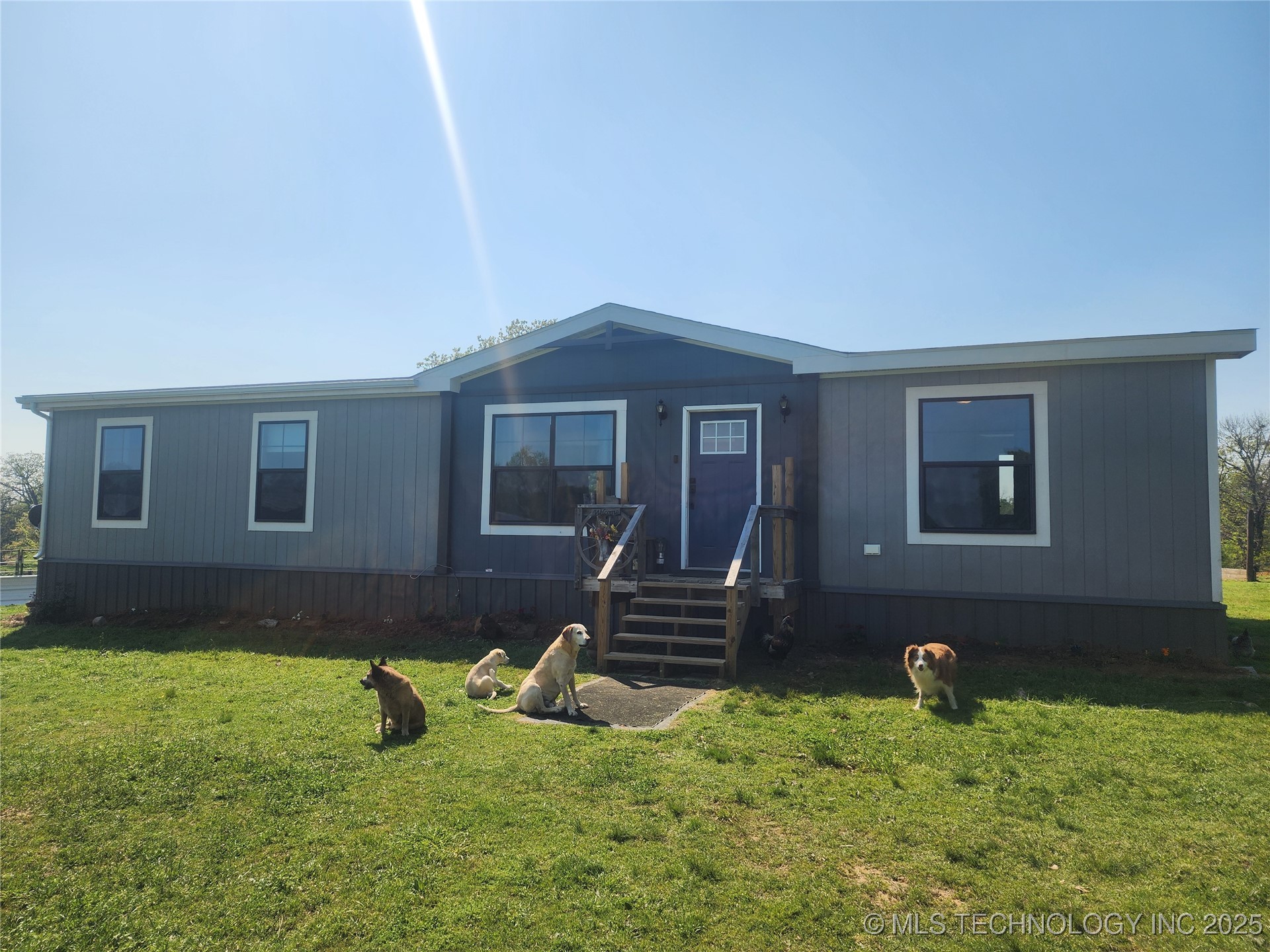 529 Sawbriar Property Photo 1