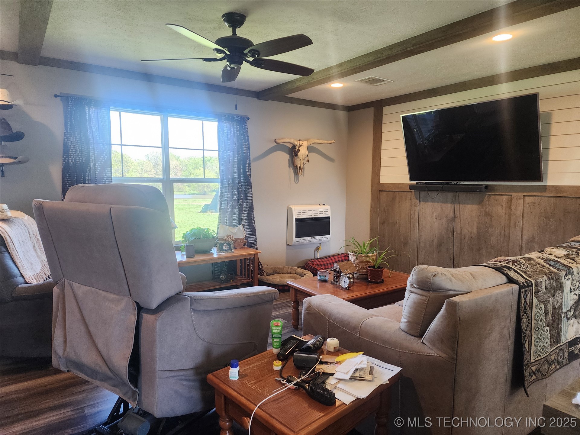 529 Sawbriar Property Photo 4