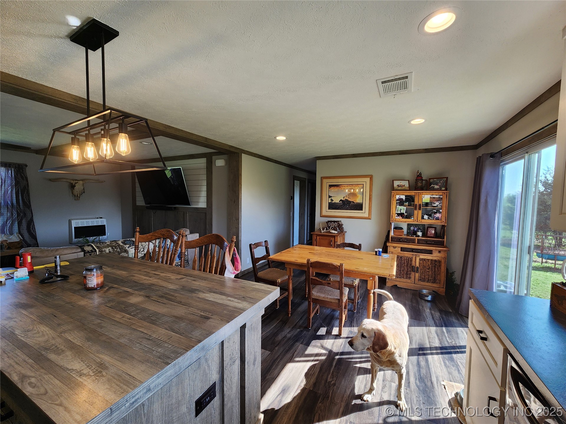 529 Sawbriar Property Photo 12