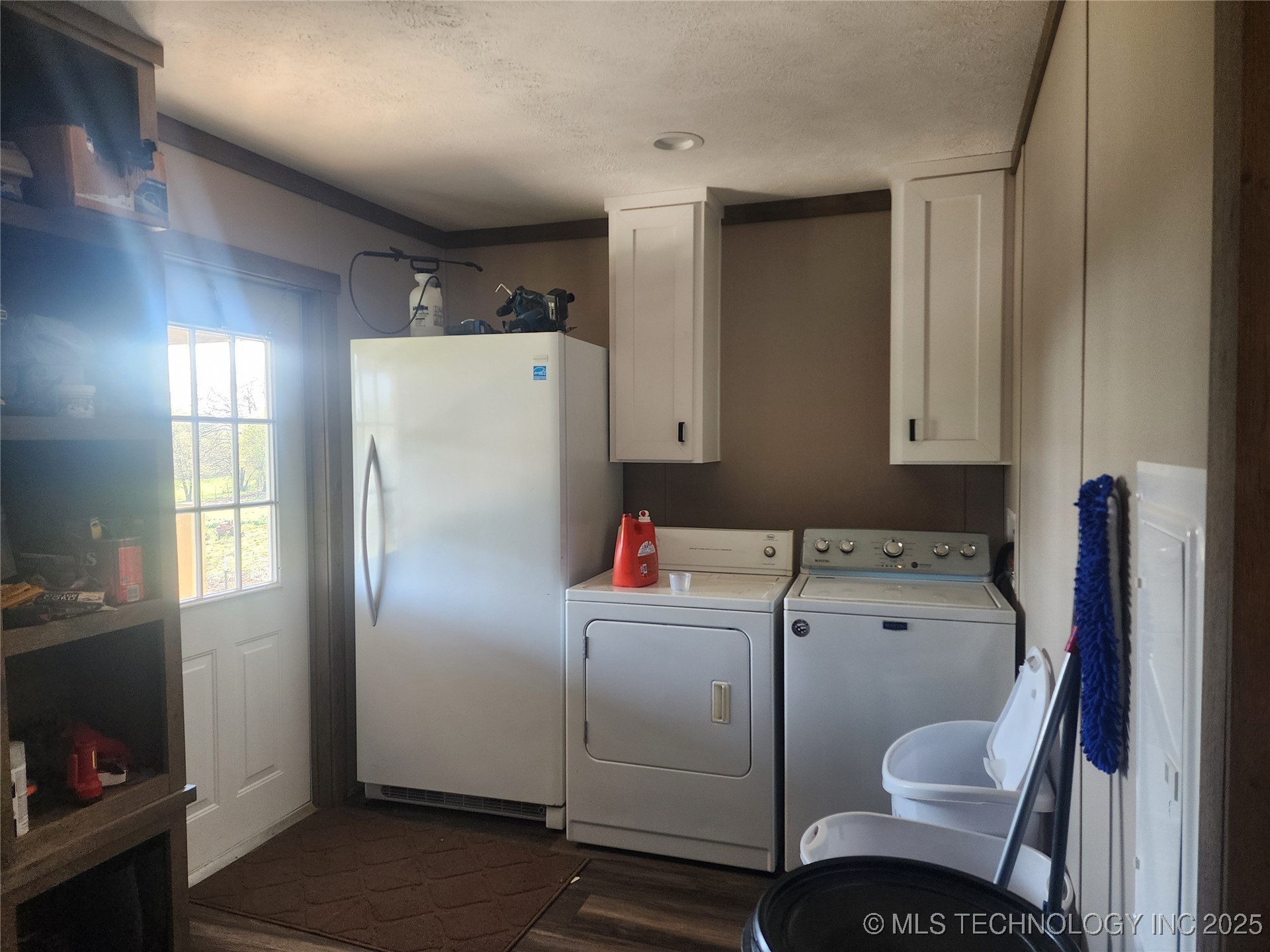 529 Sawbriar Property Photo 22