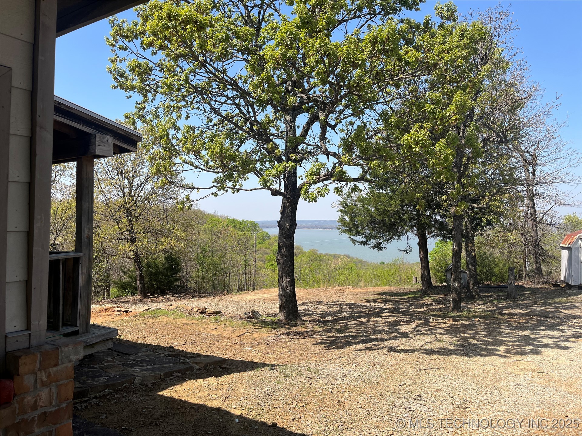 216 N Bk 1600 Road Property Photo 2